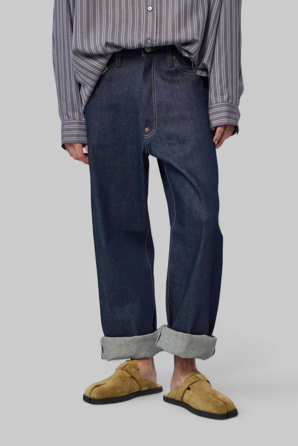 Denham Straight Jeans Oldtimer Virgin in dark denim wash, front view