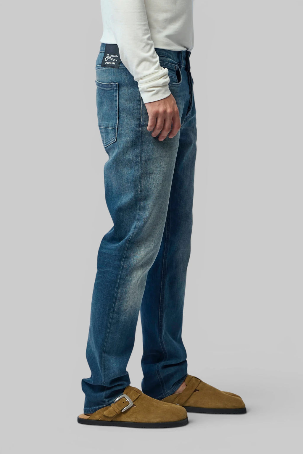 Denham Razor Lh 025 jeans showing subtle fading detail