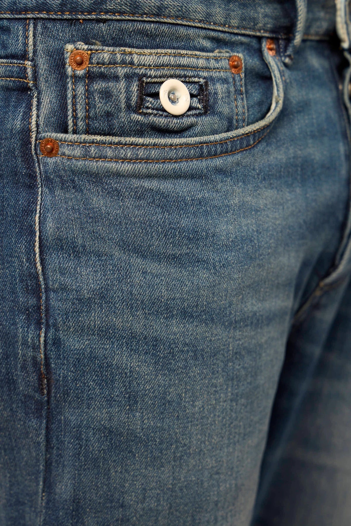 Denham - Ridge Travis - LABELS