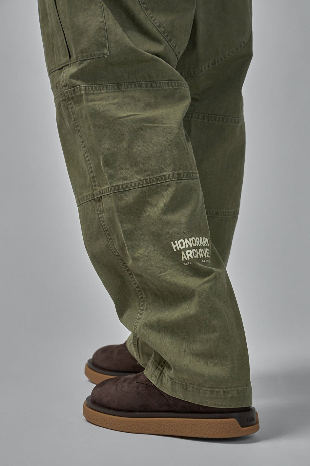 Denham - S03 Utility Pant Green - Wide Fit - LABELS