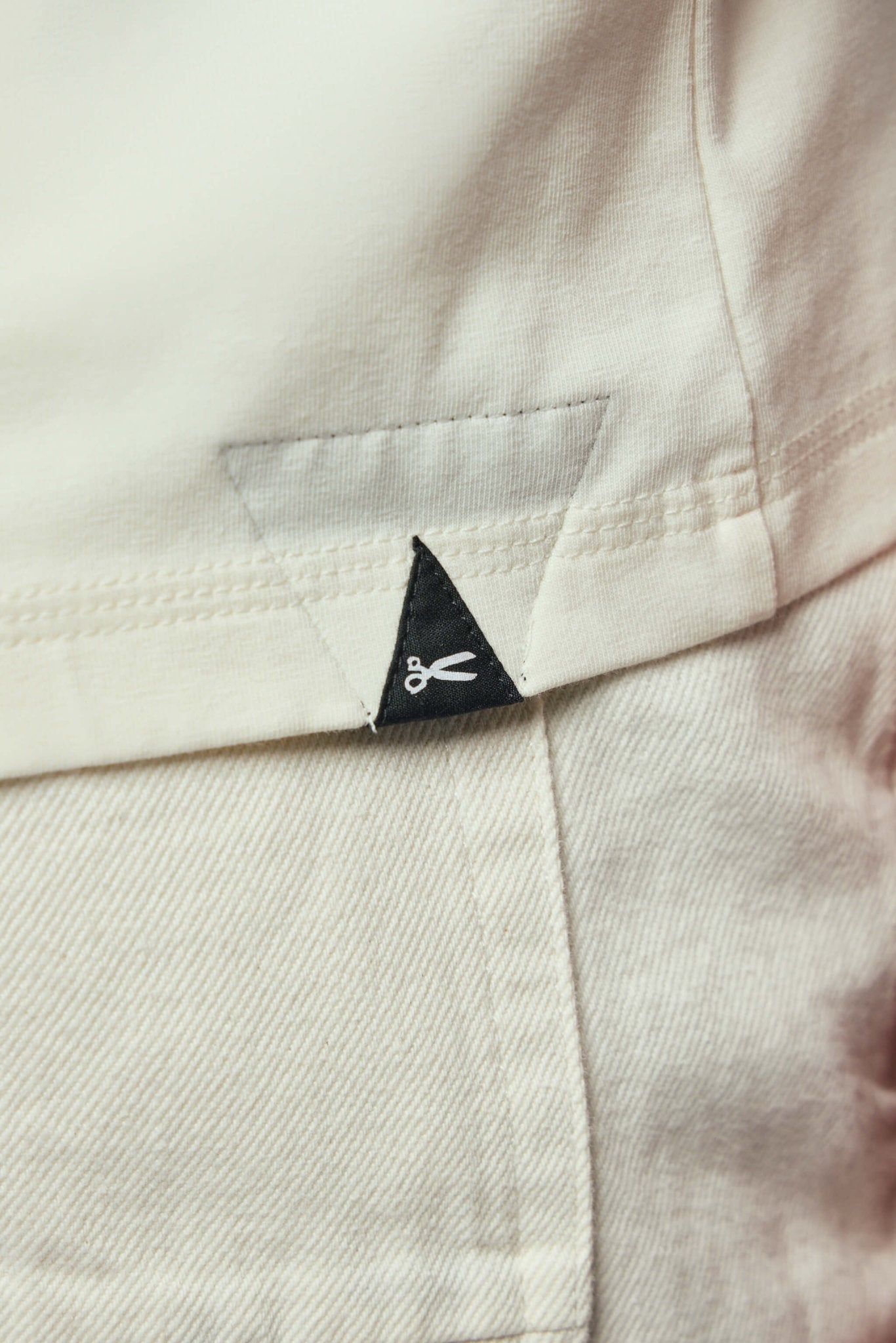 Denham - Scissor Open Collar - LABELS