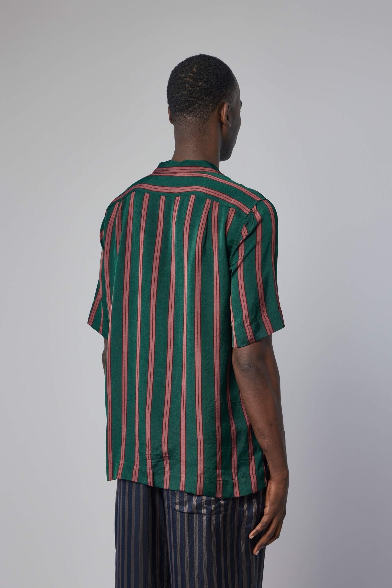 トップス 00s DRIES VAN NOTEN Stripe Cotton Shirt Dries Van Noten Shirts - Fluid Striped Viscose Silk – LABELS