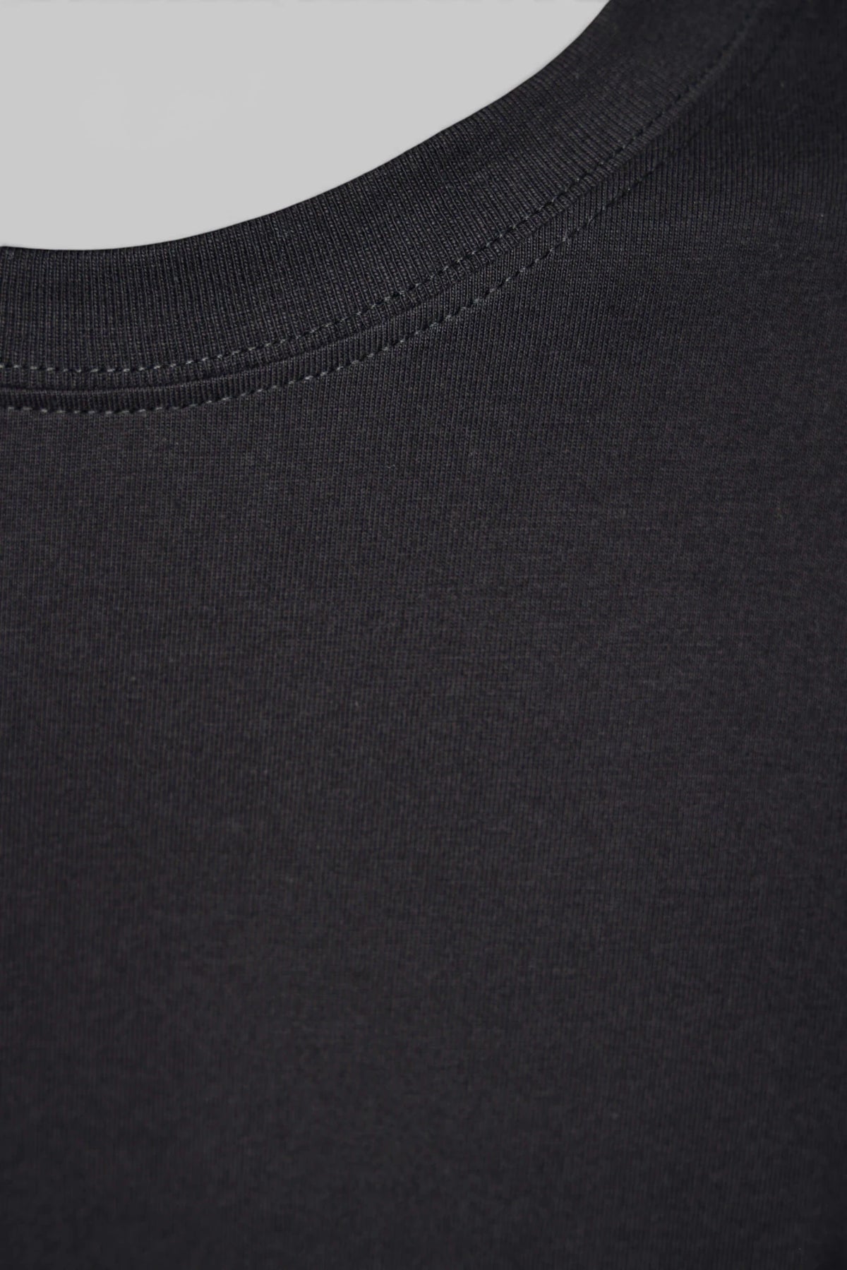 Dries Van Noten Hertz SS T-Shirt flat lay showing straight hem