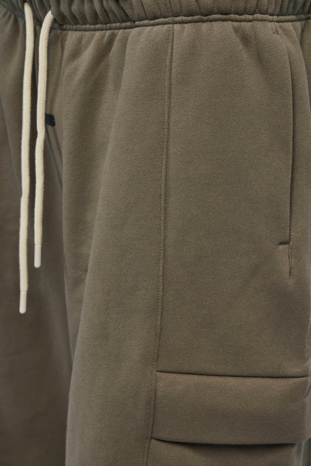 Fear Of God Essentials - Cargo Basketball Short - LABELS