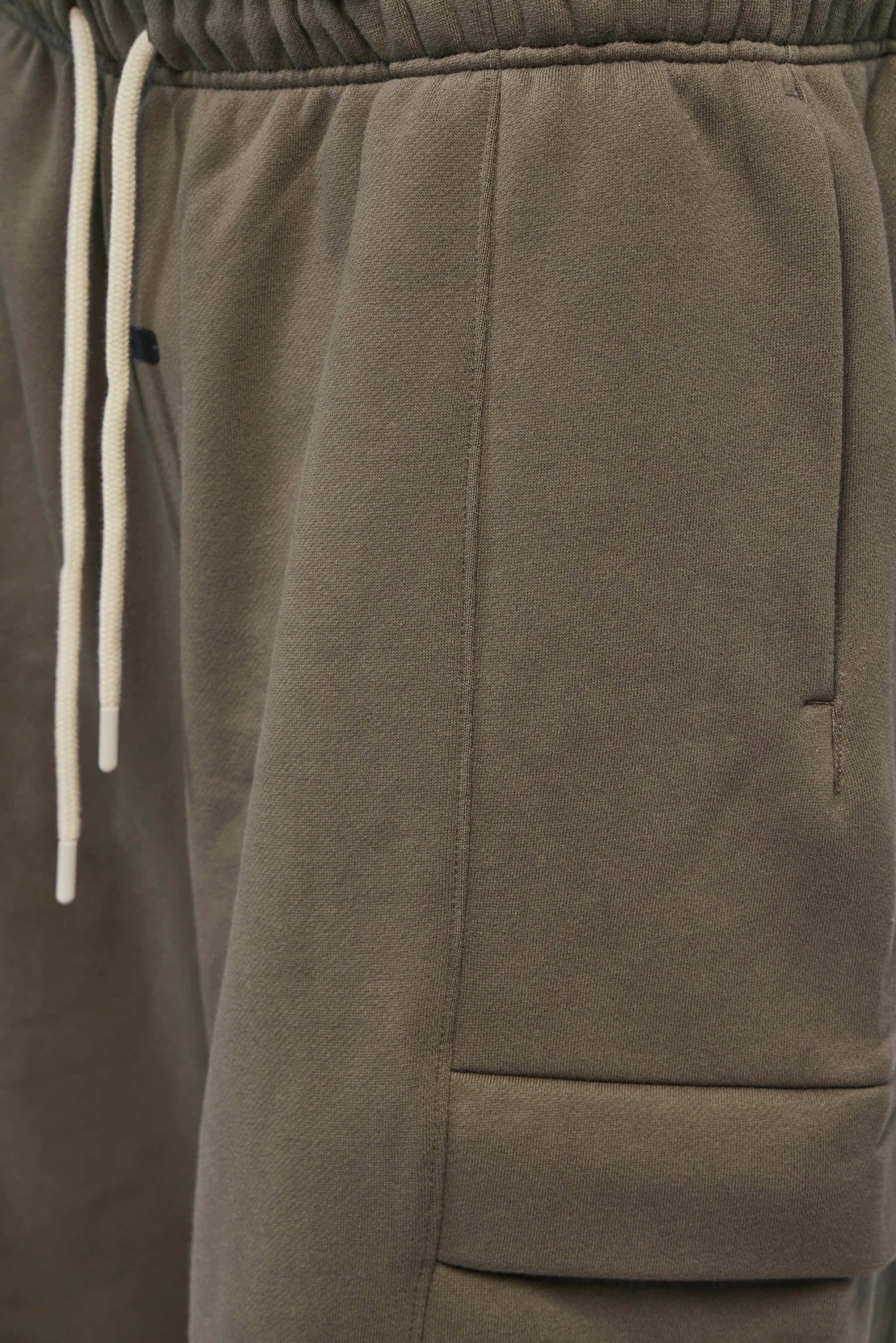 Fear Of God Essentials - Cargo Basketball Short - LABELS