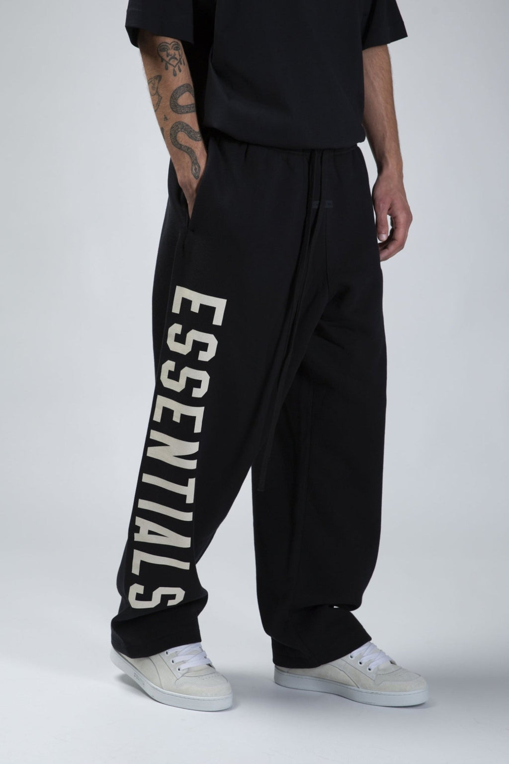 Fear of God Essentials - Lounge Fleece Sweatpant - LABELS