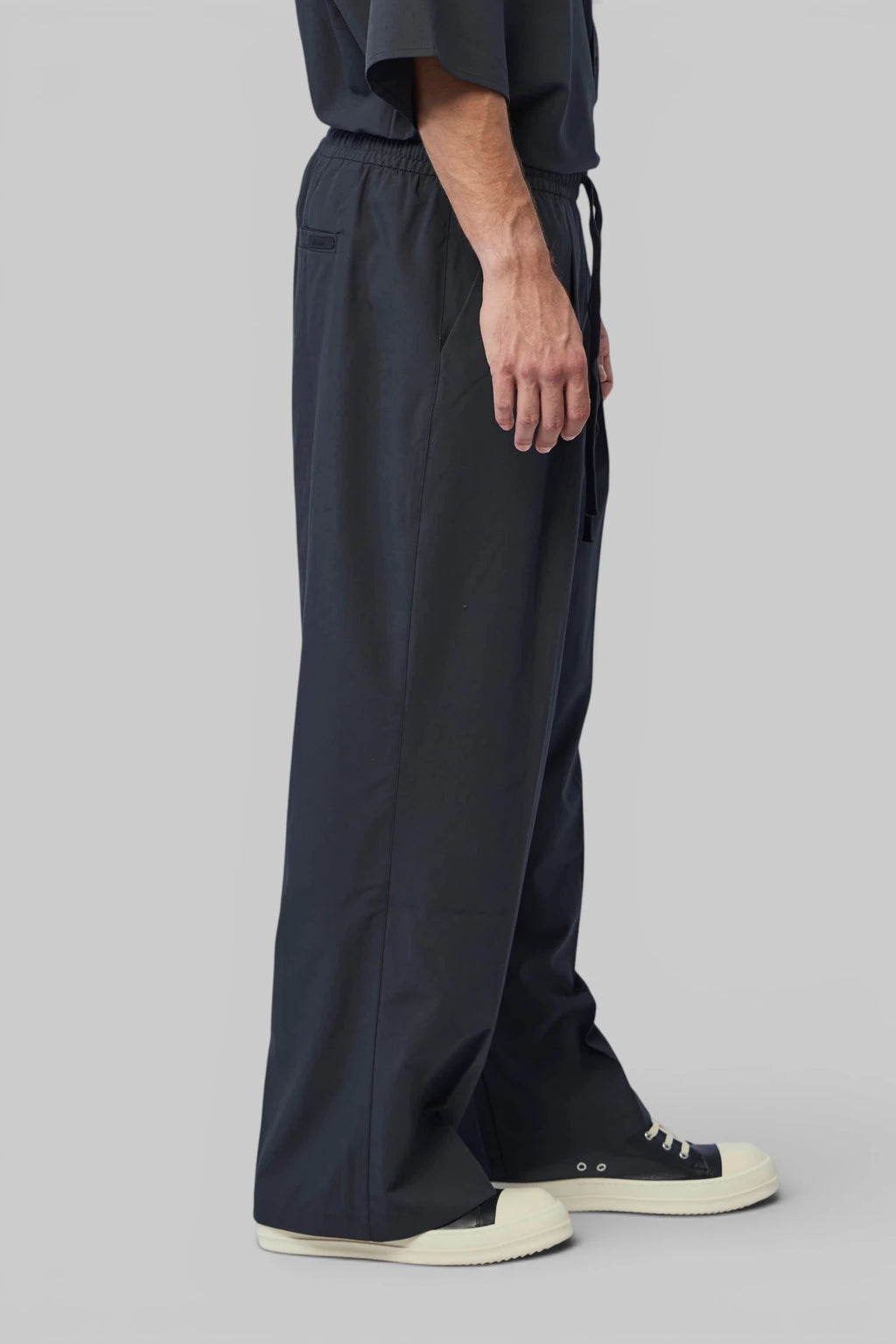Fear Of God Essentials - Pleat Front Drawstring Pant - LABELS