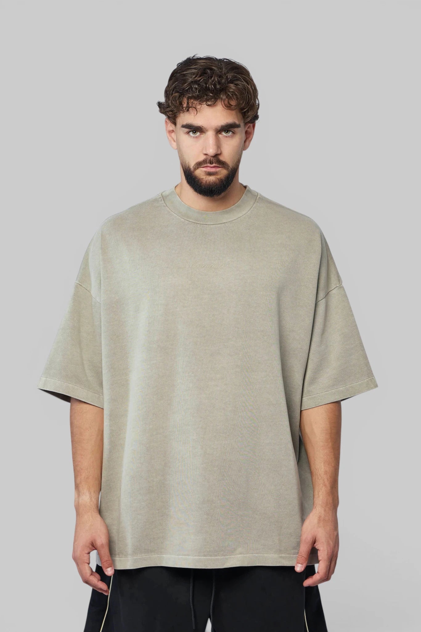 Fear Of God Essentials - Signature 90's Short Sleeve Tee - LABELS