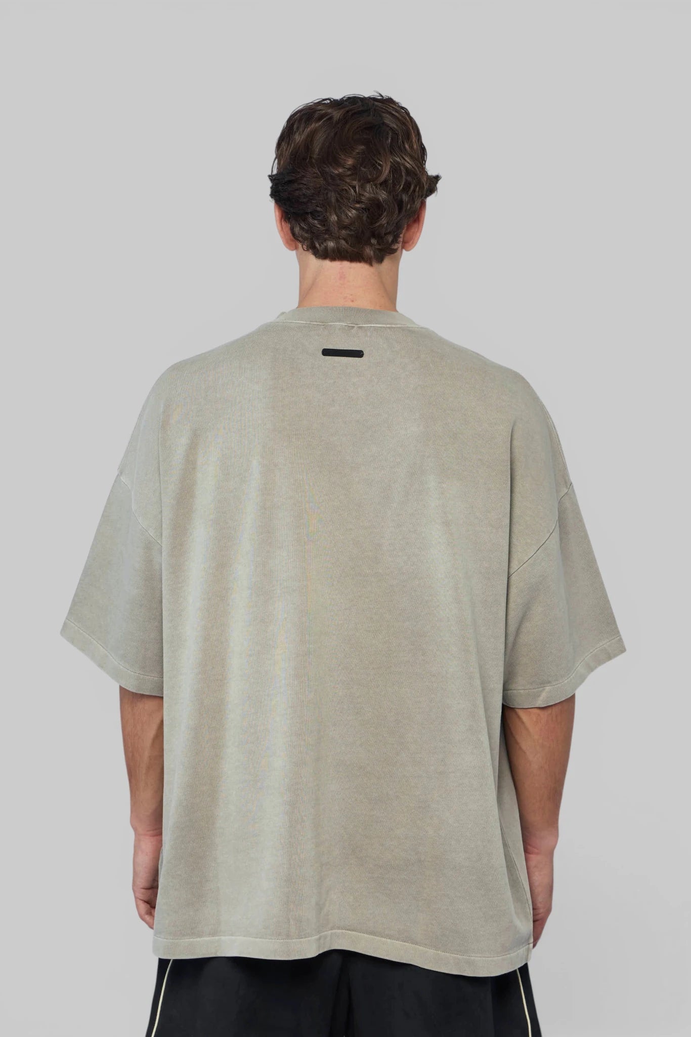 Fear Of God Essentials - Signature 90's Short Sleeve Tee - LABELS