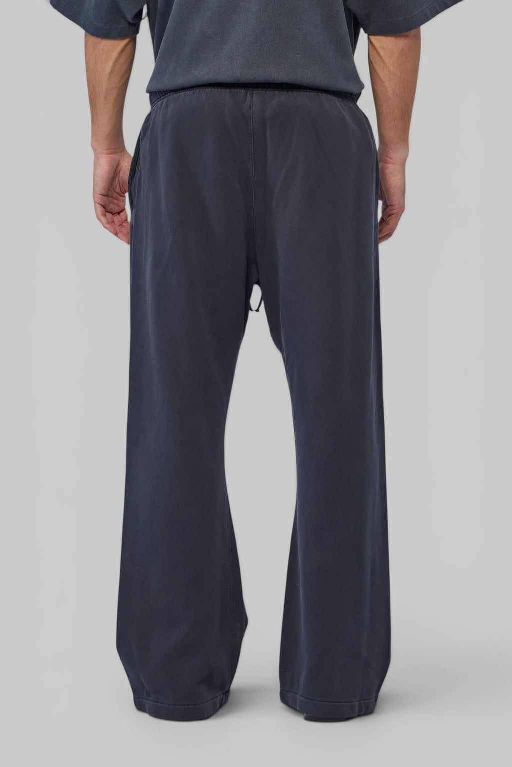 Fear Of God Essentials - Training Classic Fit Flare Sweatpant - LABELS