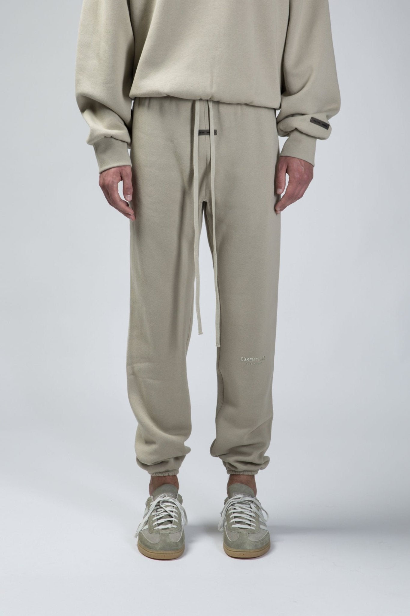 Fear of God Essentials - Vintage Fleece Sweatpant - LABELS