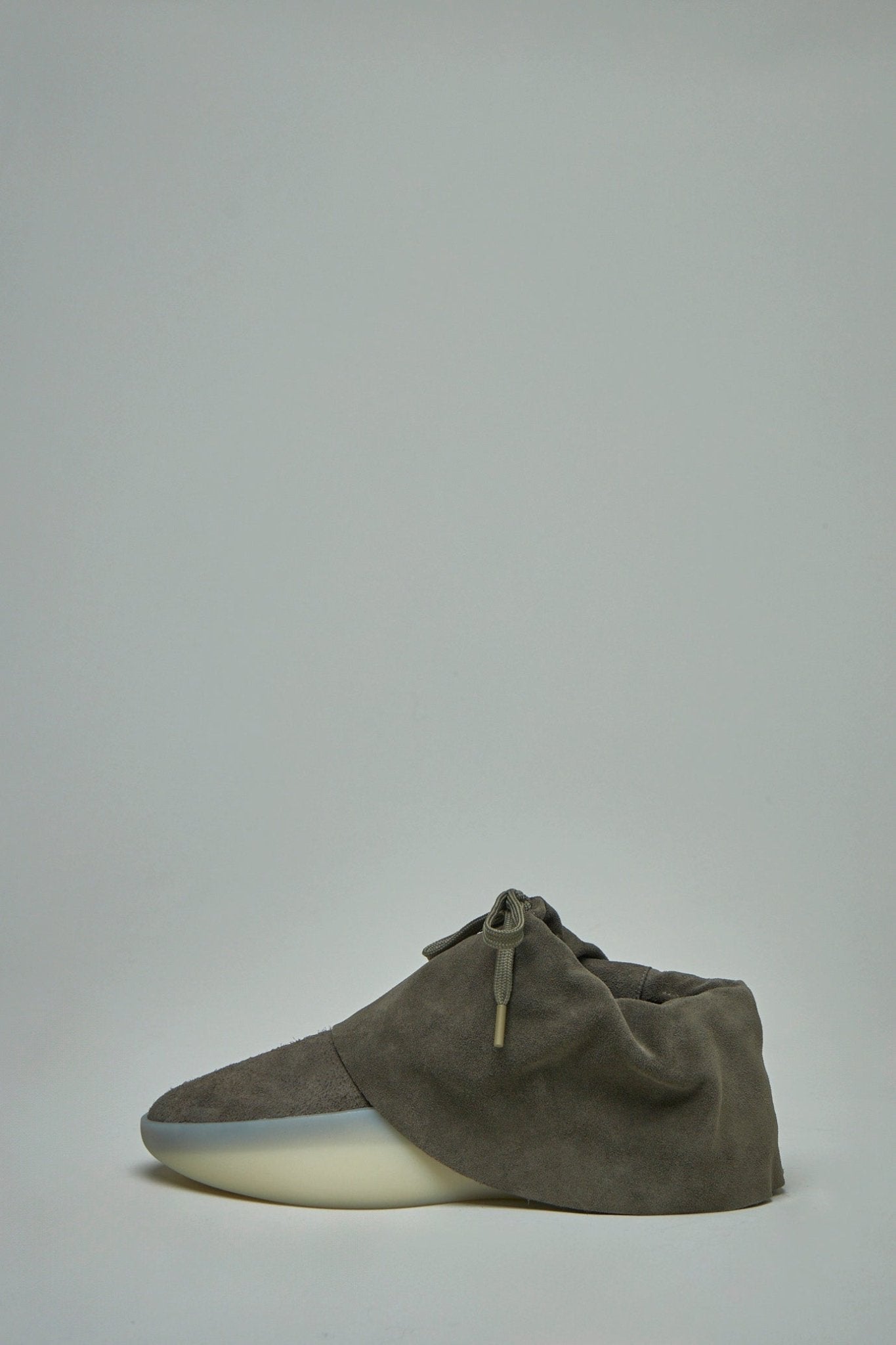 Fear of God Low Top Sneakers - Moc Low Runner – LABELS