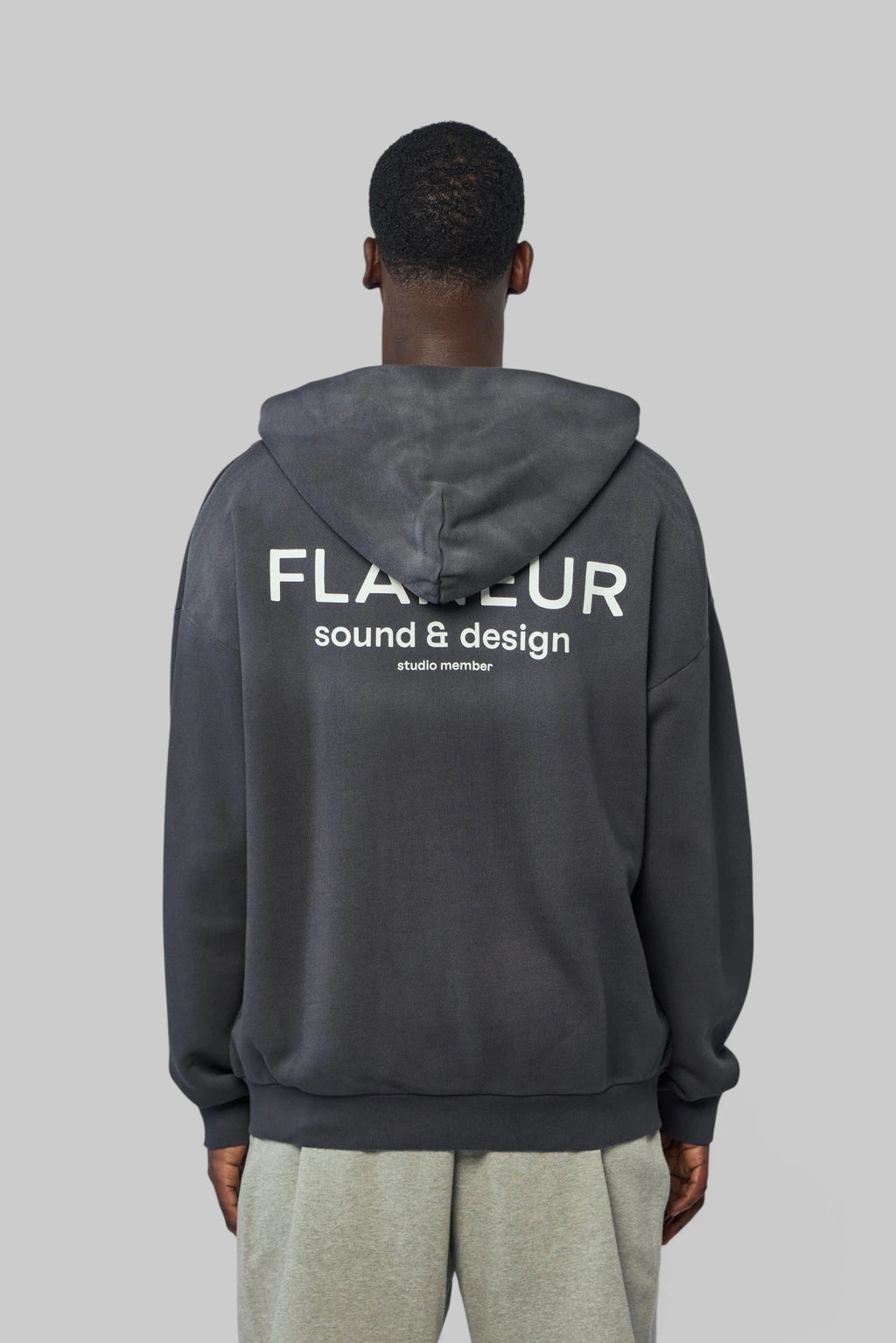 FLÂNEUR - Sound & Design Studio Member Zip-up - LABELS