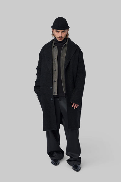 Kneelength Coat with Lapal Collar