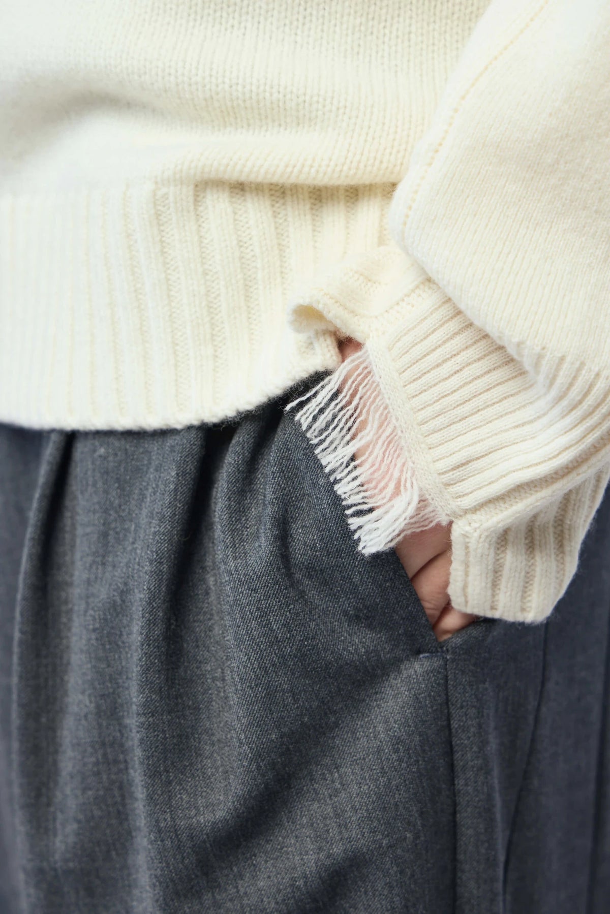 Frenken Arrange Scarf V-neck Jumper draped detail shot