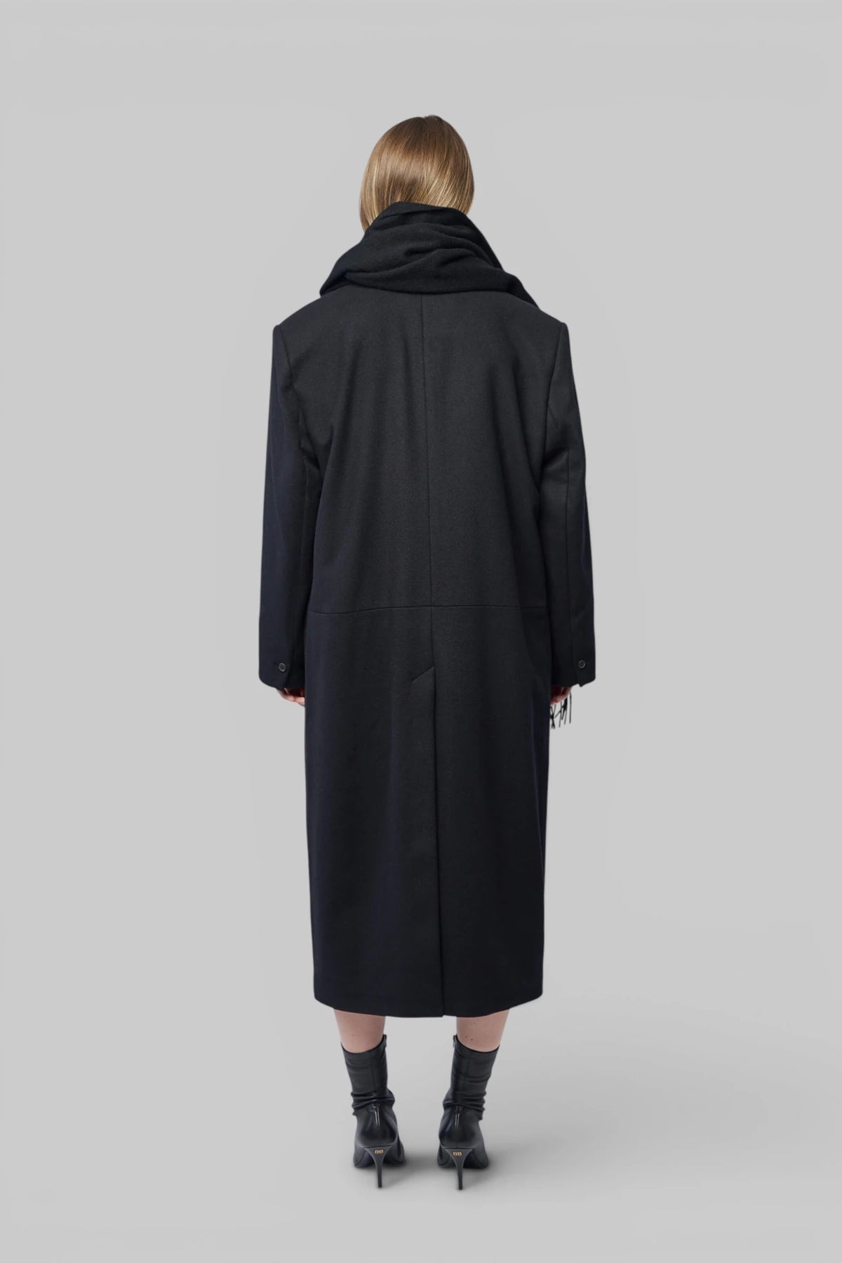 Frenken - Dislocate Scarf Coat - LABELS