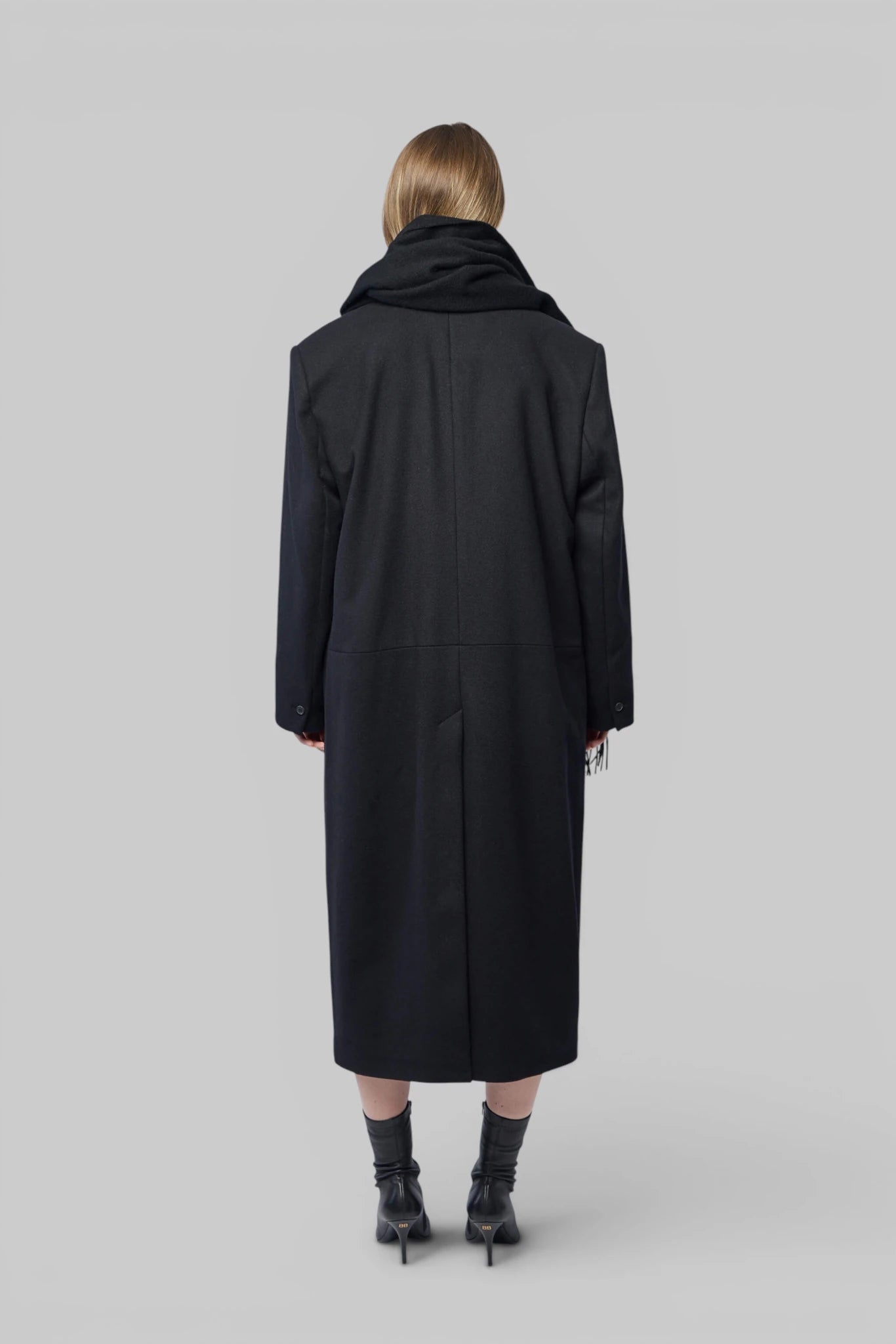 Frenken - Dislocate Scarf Coat - LABELS
