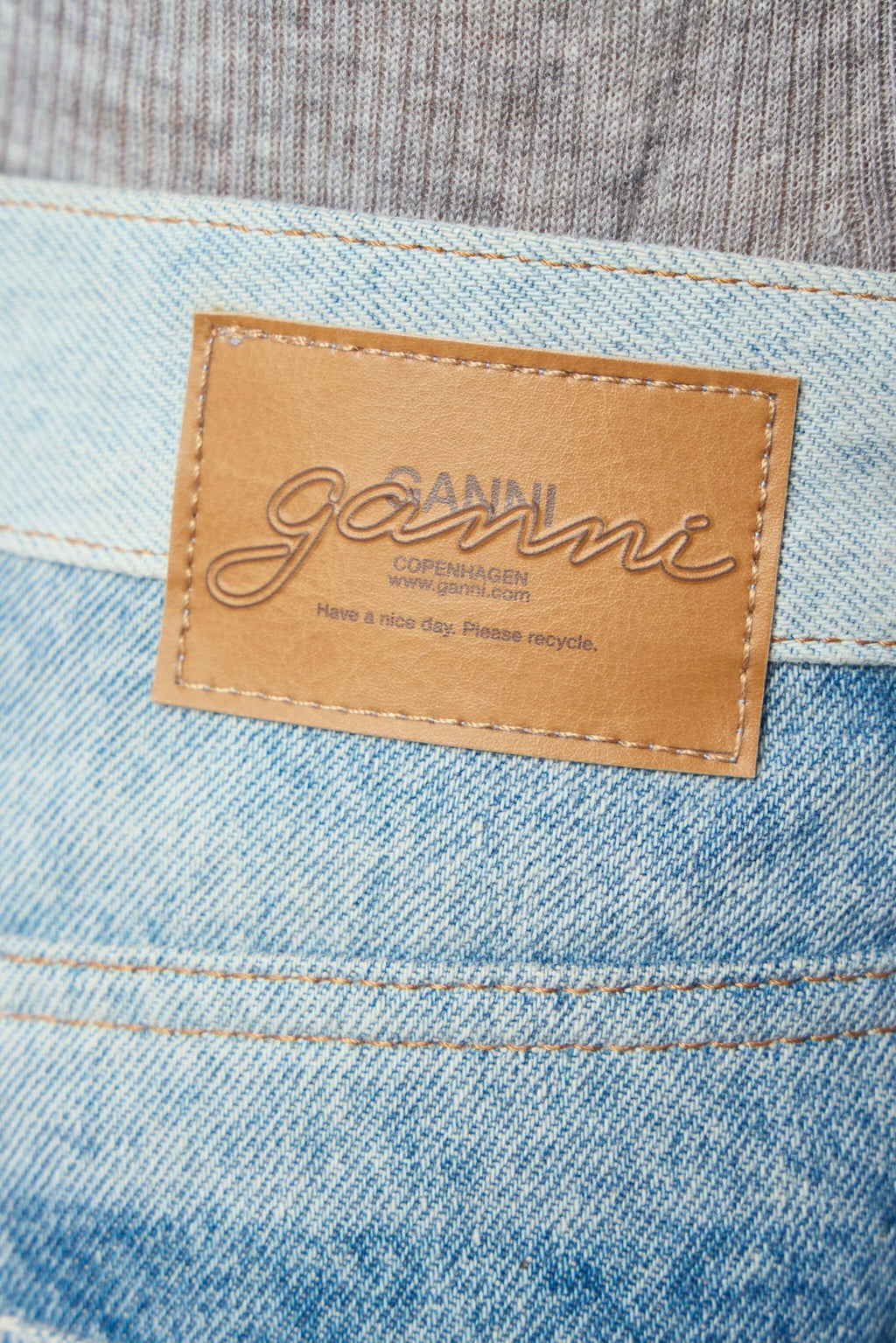 Ganni - Baggy Cargo Jeans - LABELS