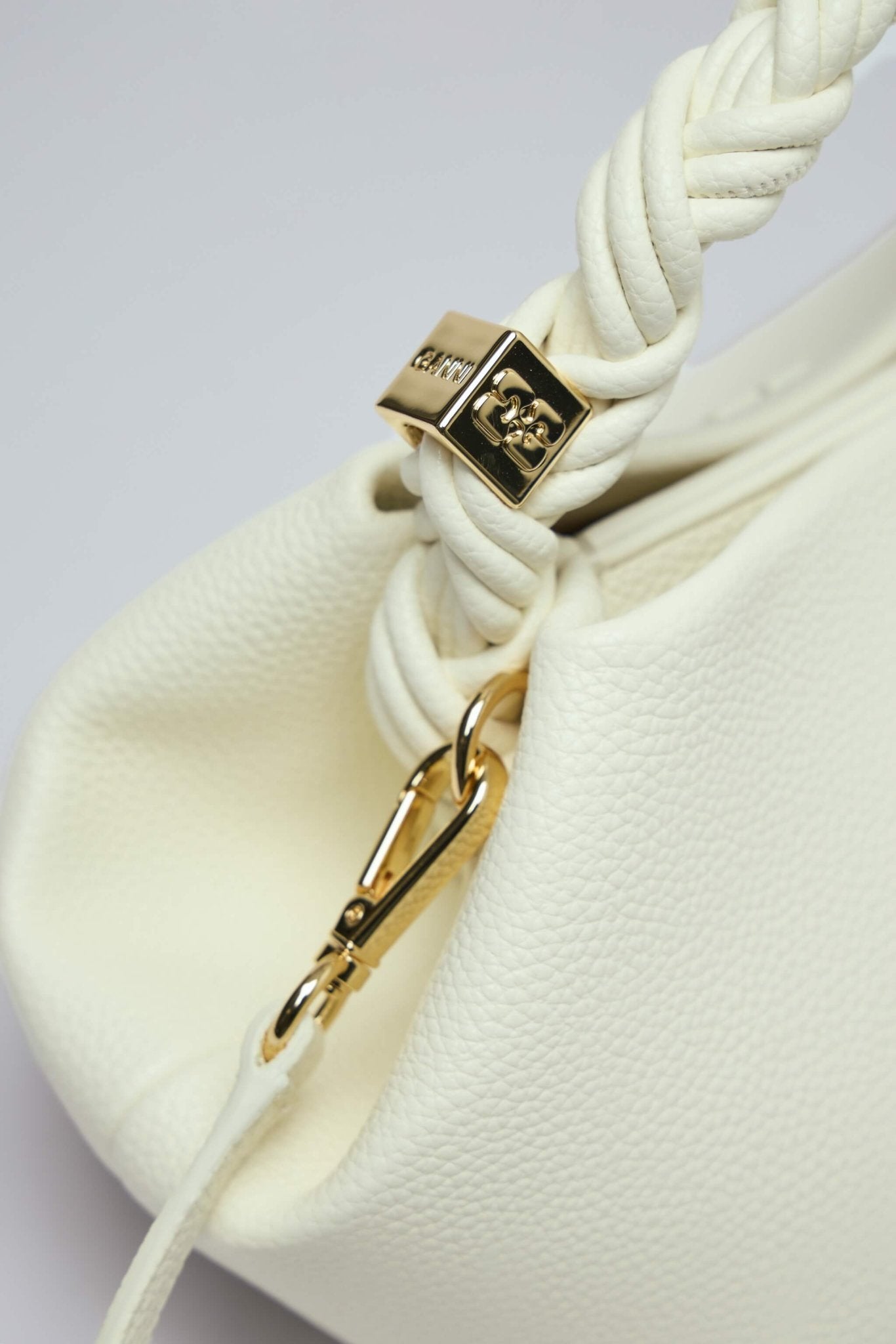 Ganni - Bou Small Grained - LABELS