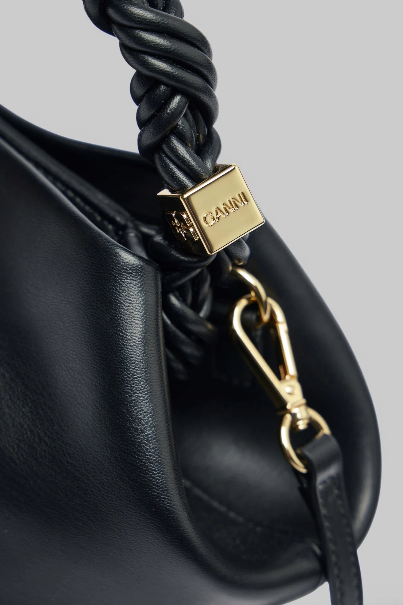 Ganni - Ganni Bou Bag Small - LABELS