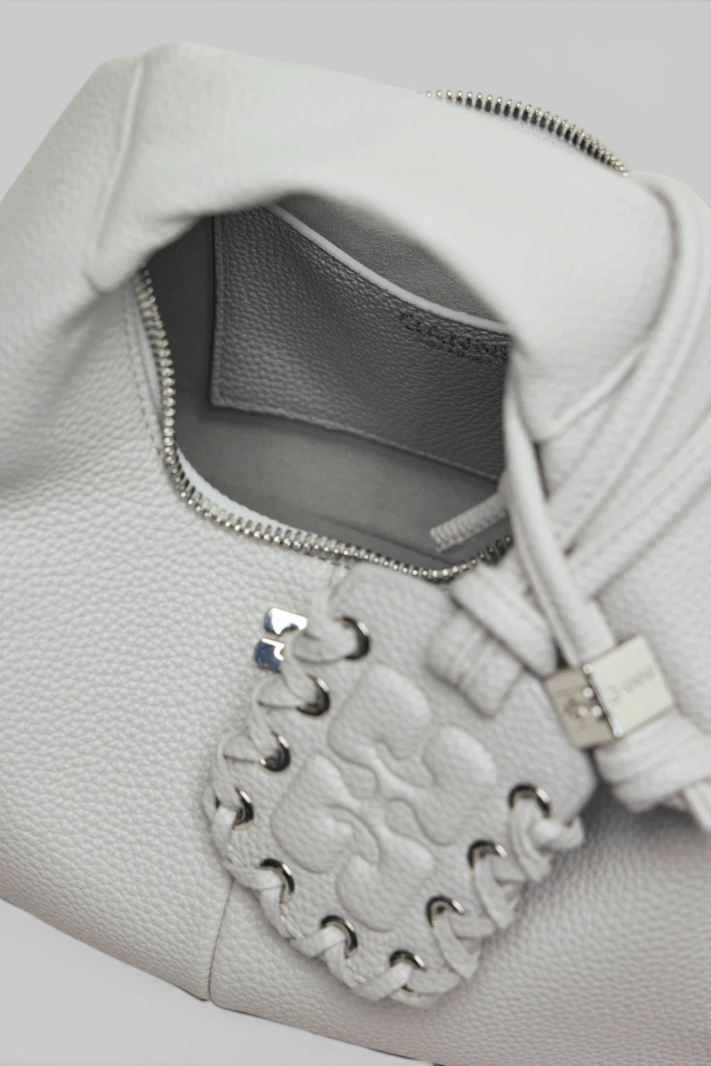 Ganni - Hobo Mini Grained - LABELS