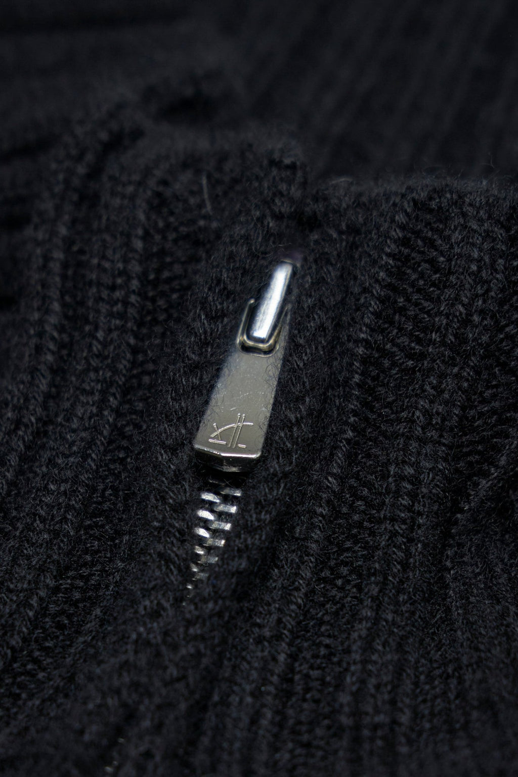 Geoffrey B. Small - Pure Cariaggi Yarn Cashmere Long Knit Cardigan - LABELS