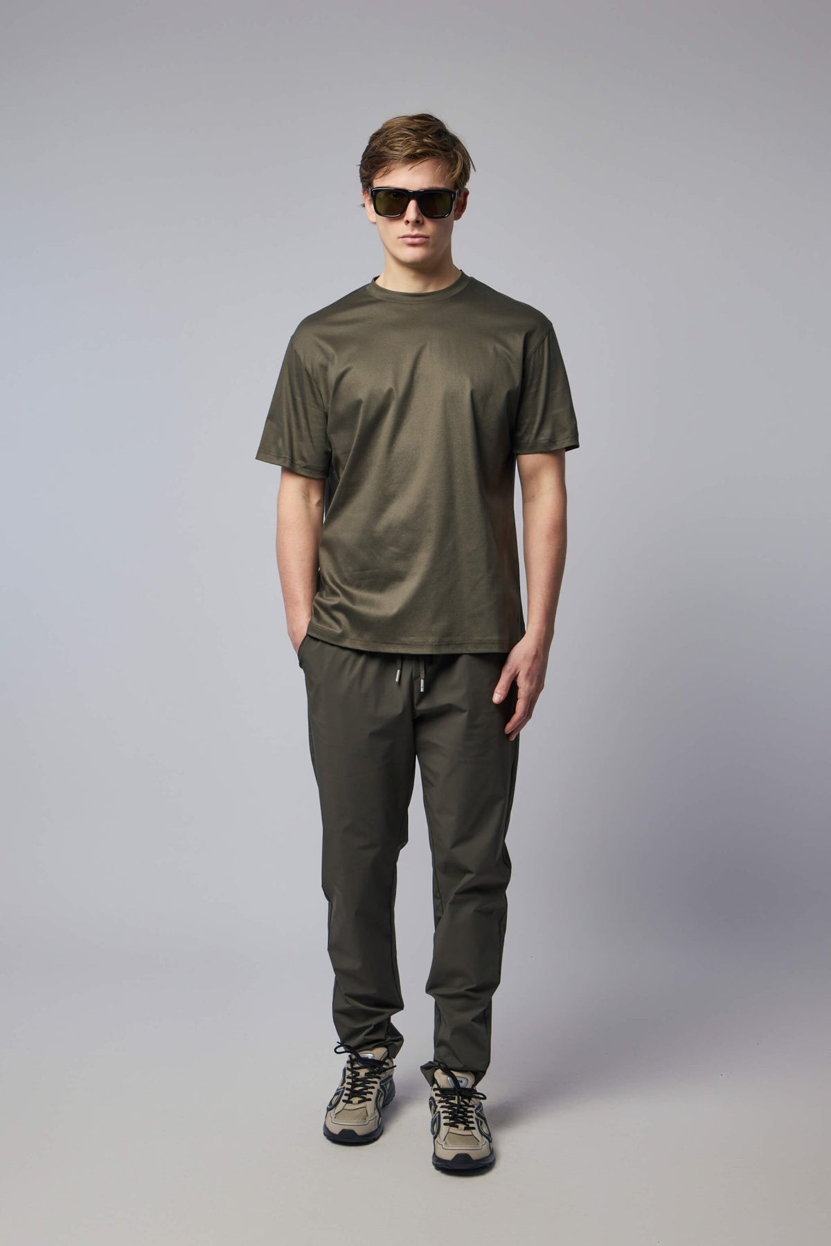Gogetti t-shirt collar and neckline construction detail