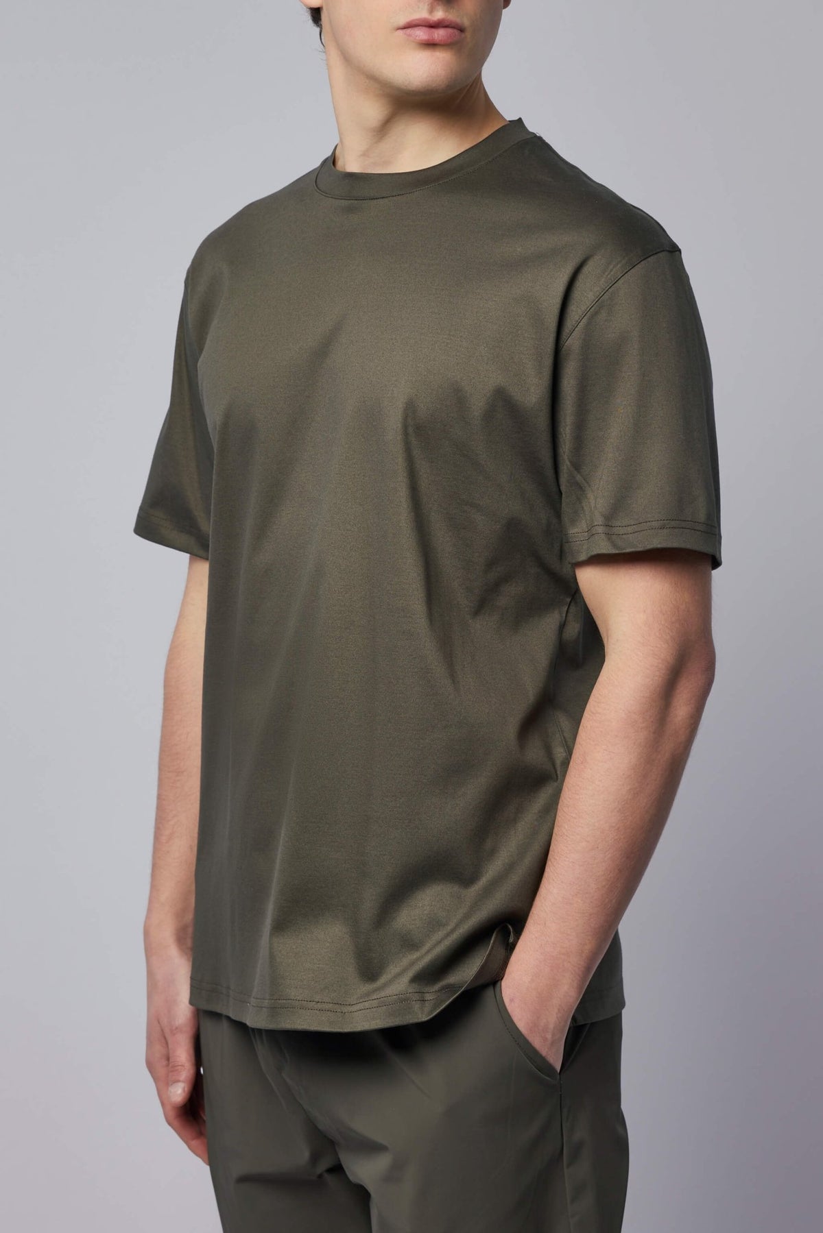 Model wearing Gogetti mercerized t-shirt showing relaxed fit