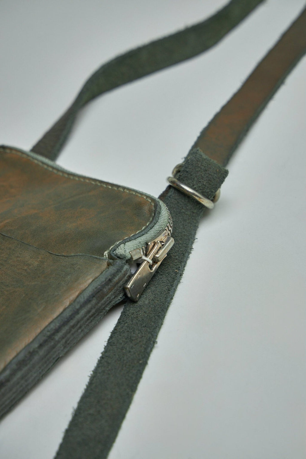 Guidi - Shoulder Bag Small Soft Horse Full Grain - LABELS