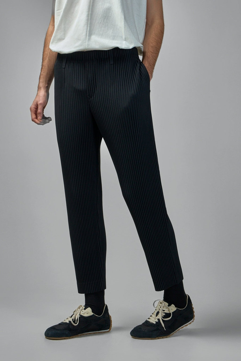 Homme Plissé Issey Miyake - Basics Pleated Pants - LABELS