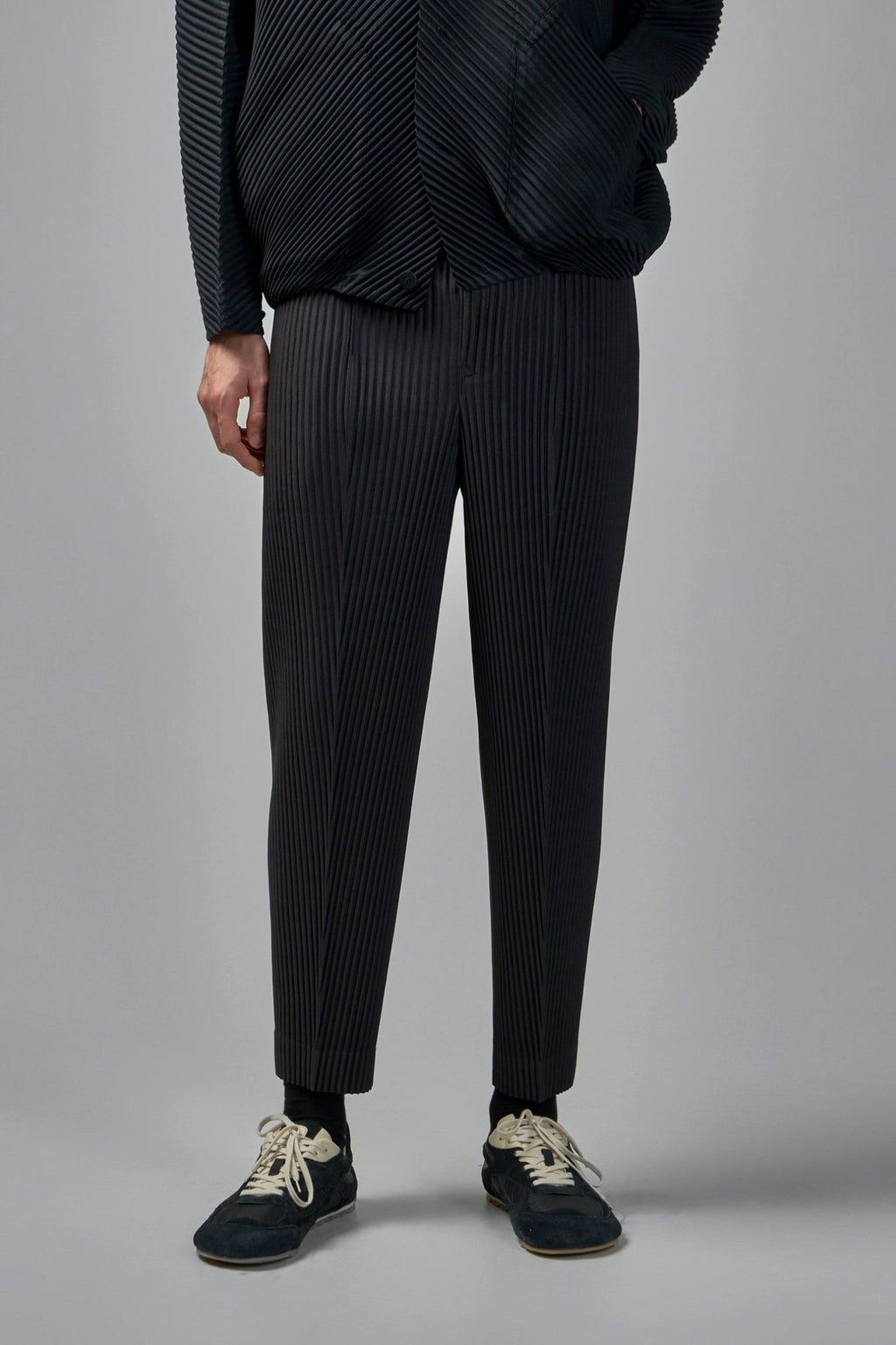 Homme Plissé Issey Miyake - Compleat Trousers | coke grey - LABELS