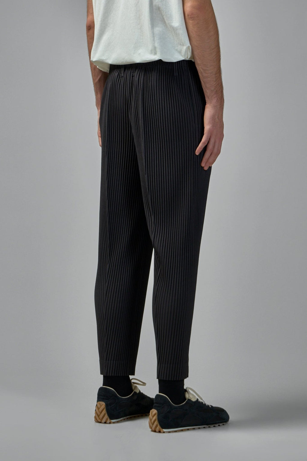 Homme Plissé Issey Miyake - Compleat Trousers | coke grey - LABELS