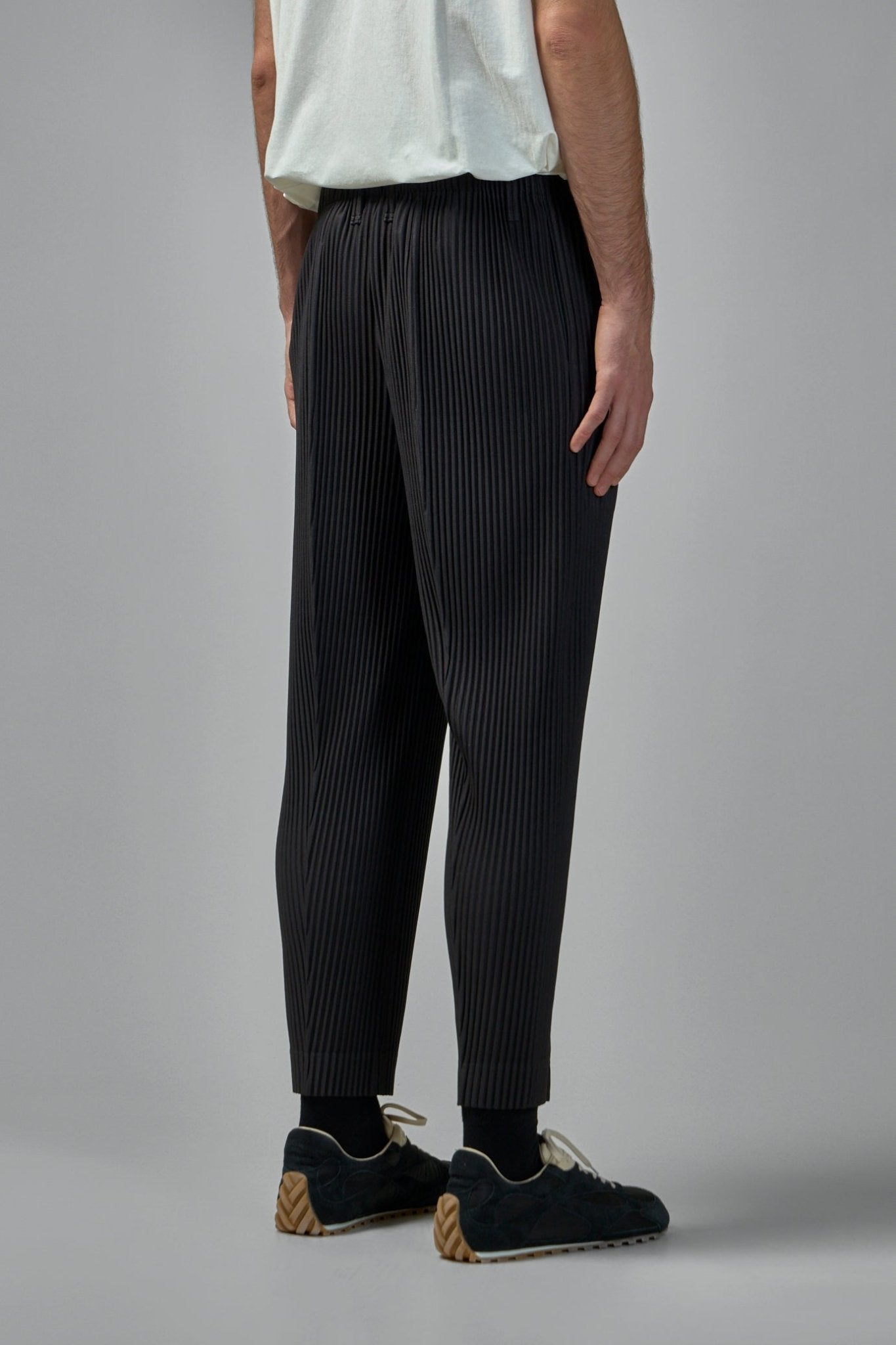 Homme Plissé Issey Miyake - Compleat Trousers | coke grey - LABELS