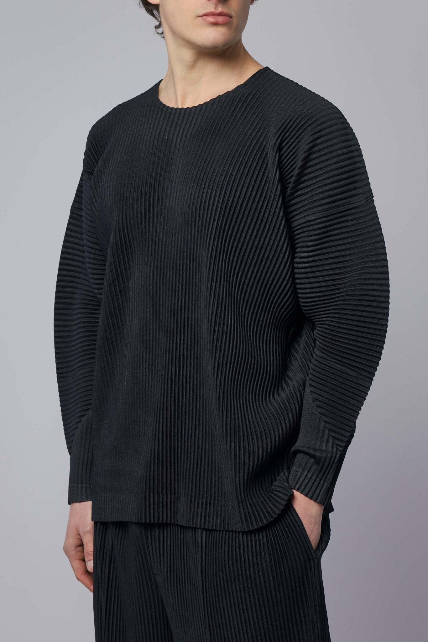 Homme Plissé Issey Miyake - January Pleated LS T‑shirt - LABELS