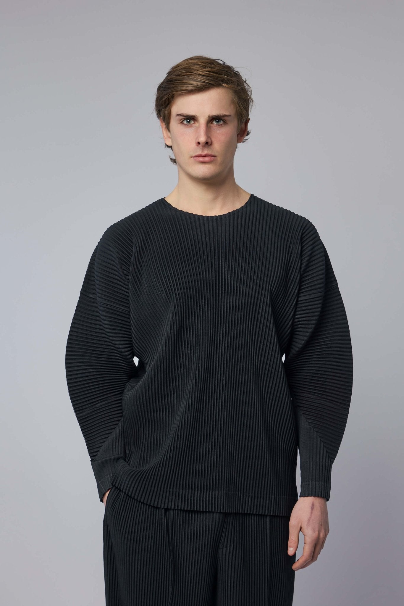 Homme Plissé Issey Miyake - January Pleated LS T‑shirt - LABELS