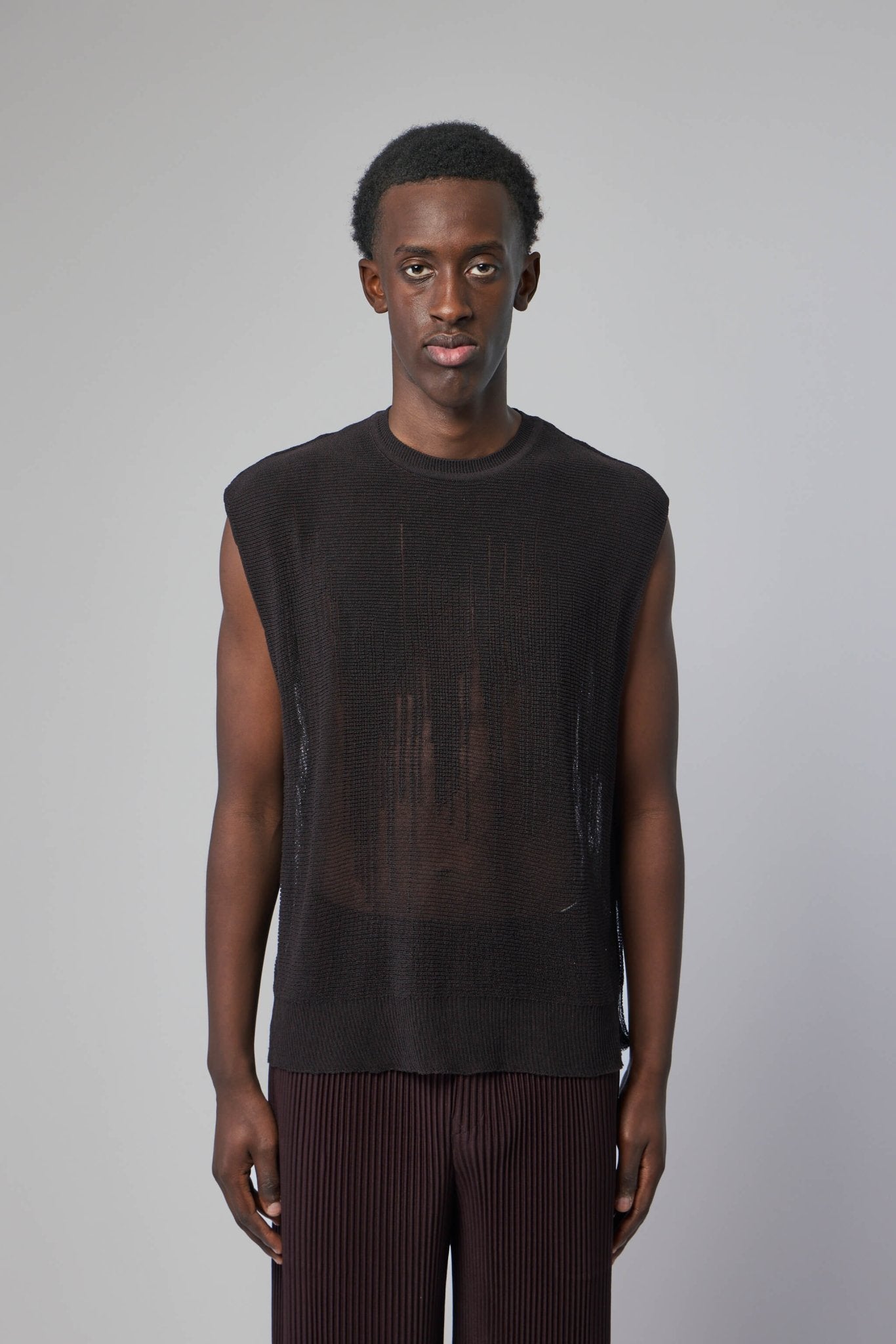 HOMME PLISSE ISSEY MIYAKE ノースリーブニットベスト Homme Plissé Issey Miyake Knitwear Sleeveless Top – LABELS