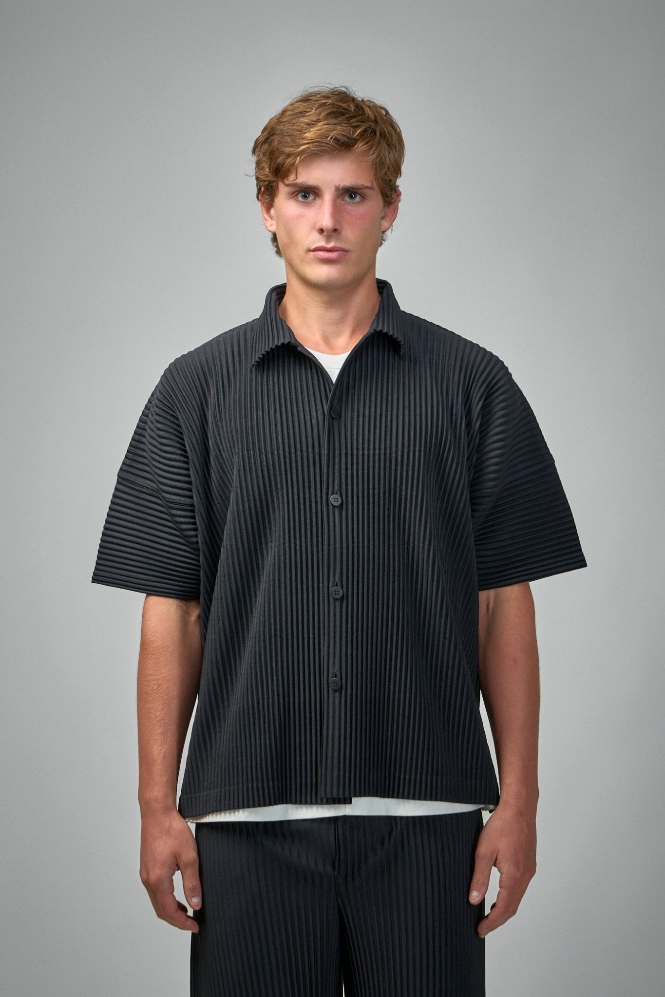 ラ*ン様 HOMME PLISSÉ ISSEY MIYAKE S/S shirt Homme Plissé Issey Miyake Polo - MC April – LABELS