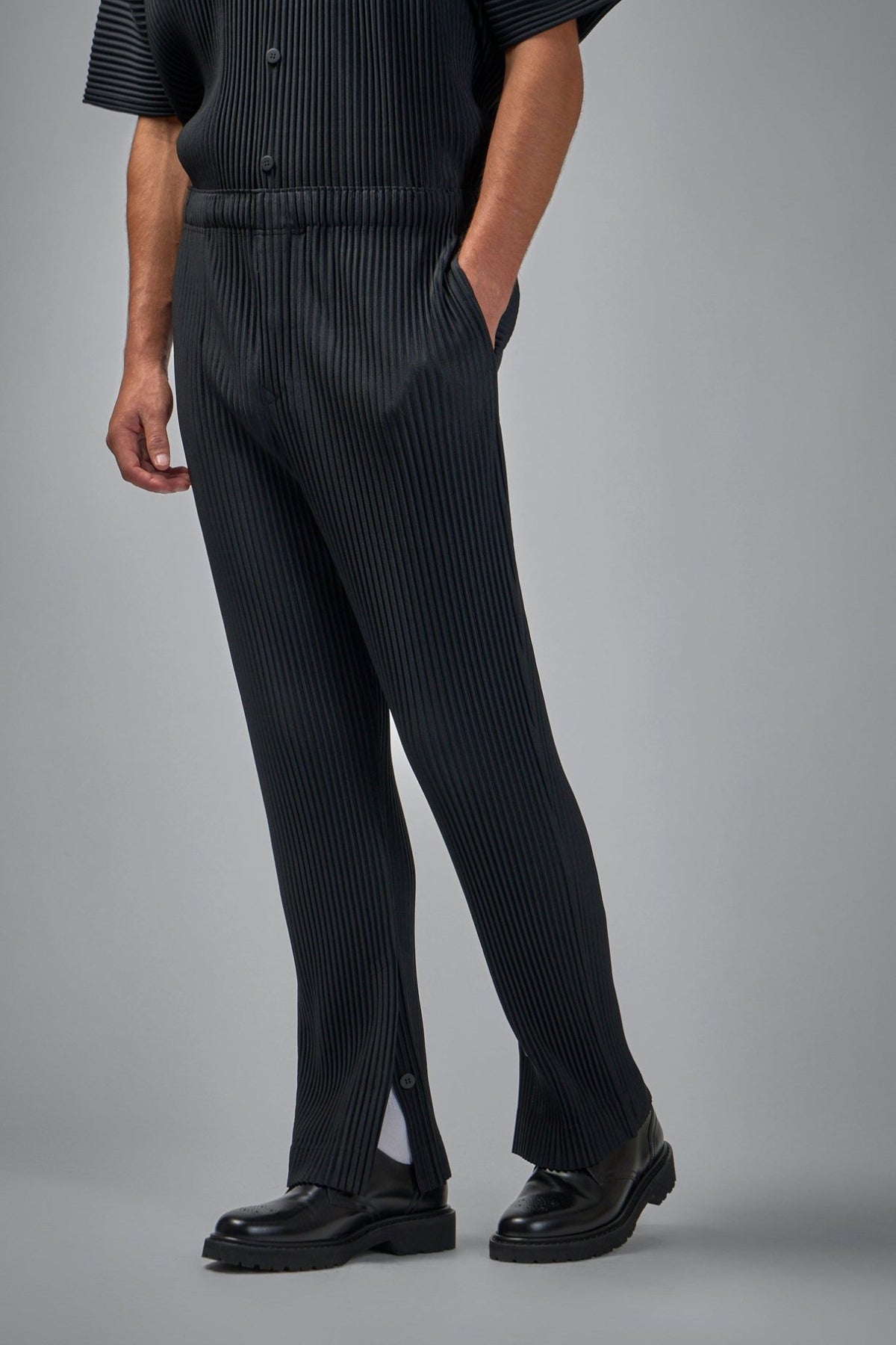 Homme Plissé Issey Miyake - MC June - LABELS