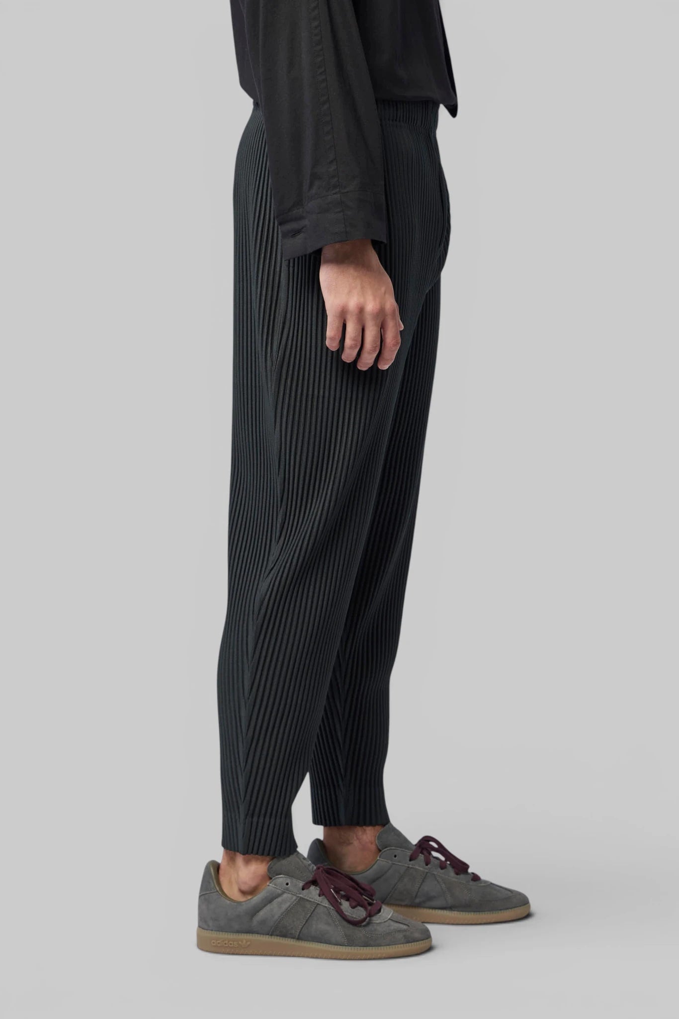 Homme Plissé Issey Miyake Cargo Pants elastic waistband detail