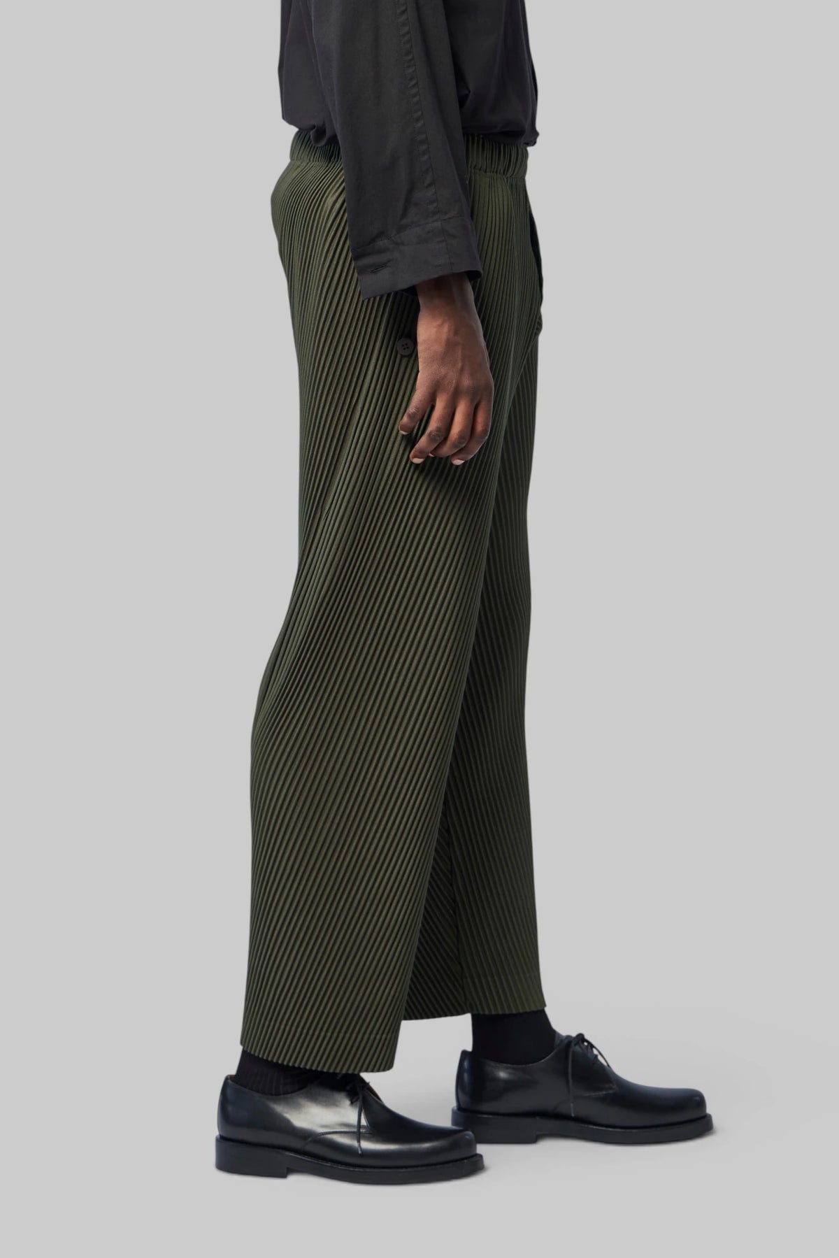 Homme Plissé Issey Miyake - Pants - LABELS