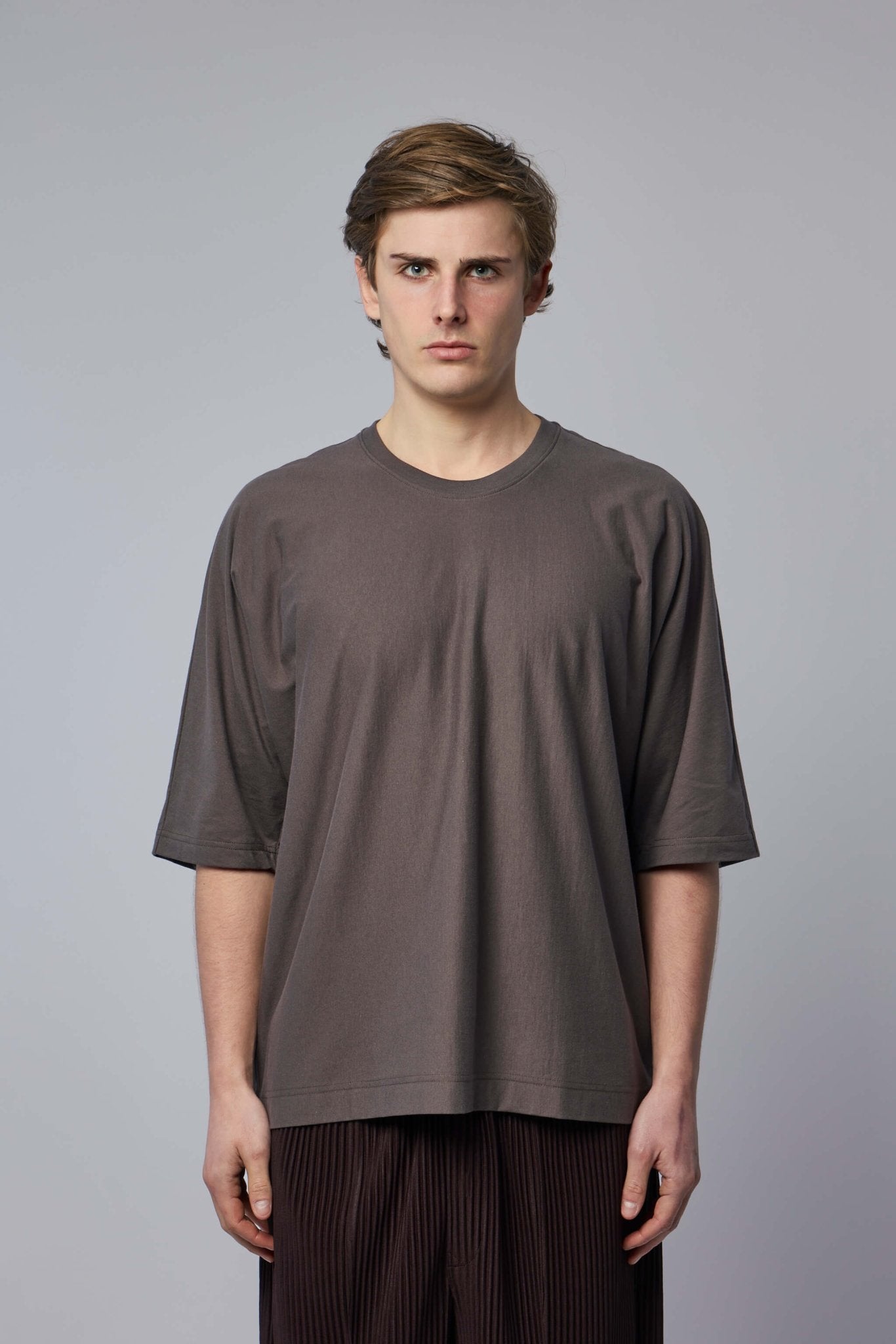 HOMME PLISSÉ ISSEY MIYAKE アイボリー リブTシャツ Homme Plissé Issey Miyake Mens Invitation Longsleeve – Extra Butter