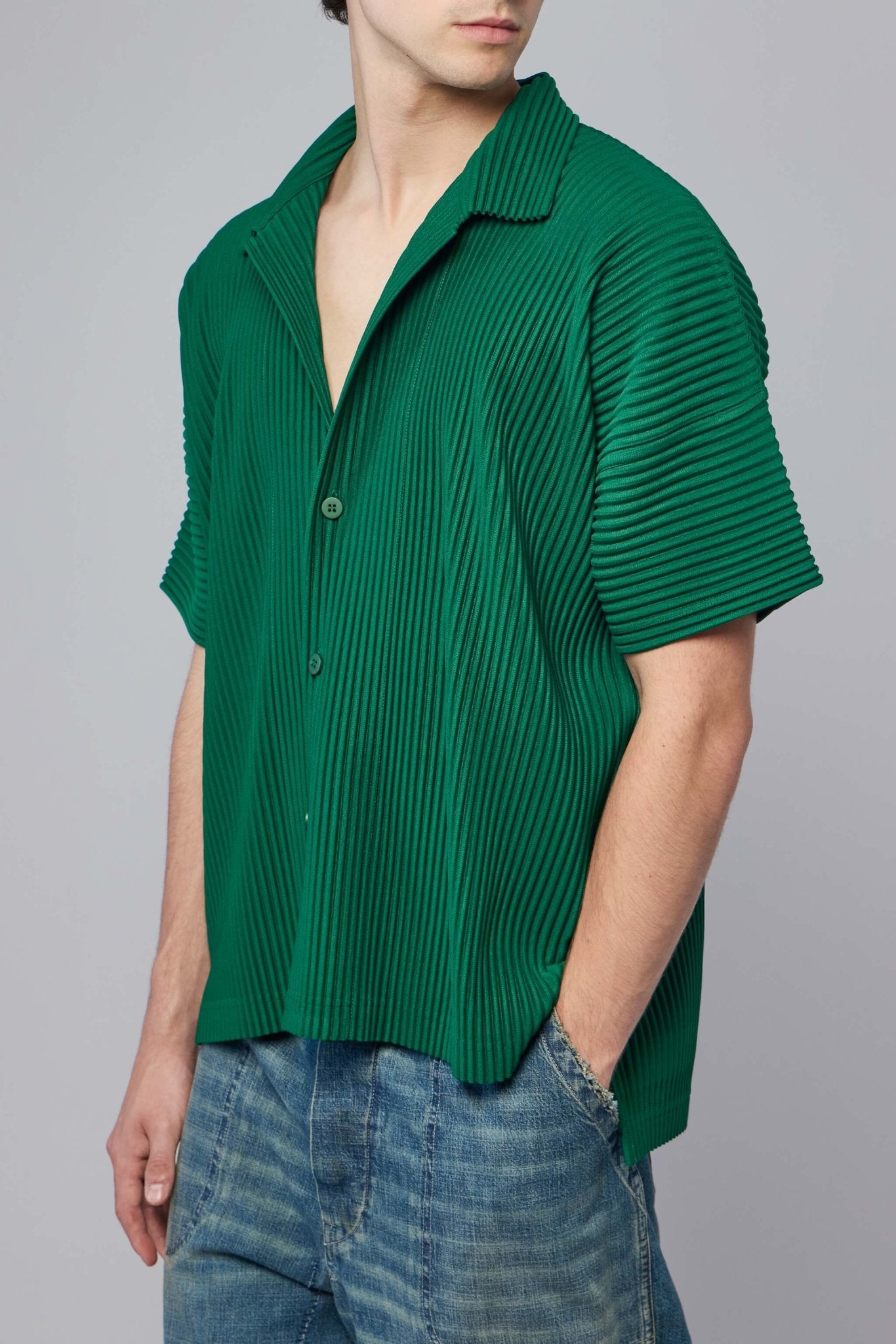 Homme Plissé Issey Miyake – LABELS