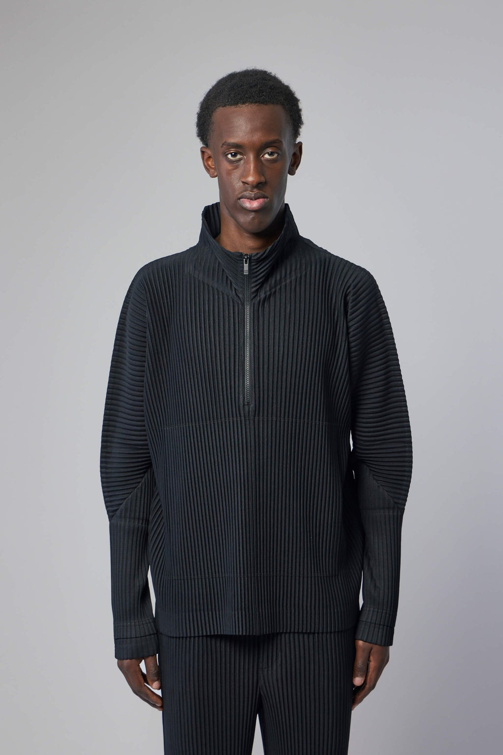 Homme Plissé Issey Miyake - T_shirts - LABELS