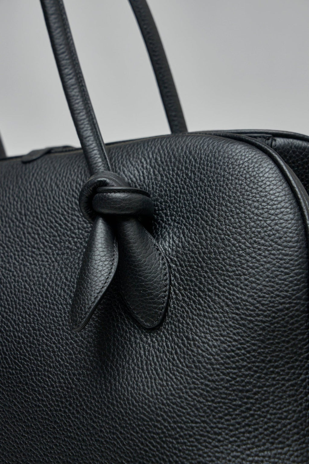 Jacquemus - Grand Turismo Bowling Bag - LABELS