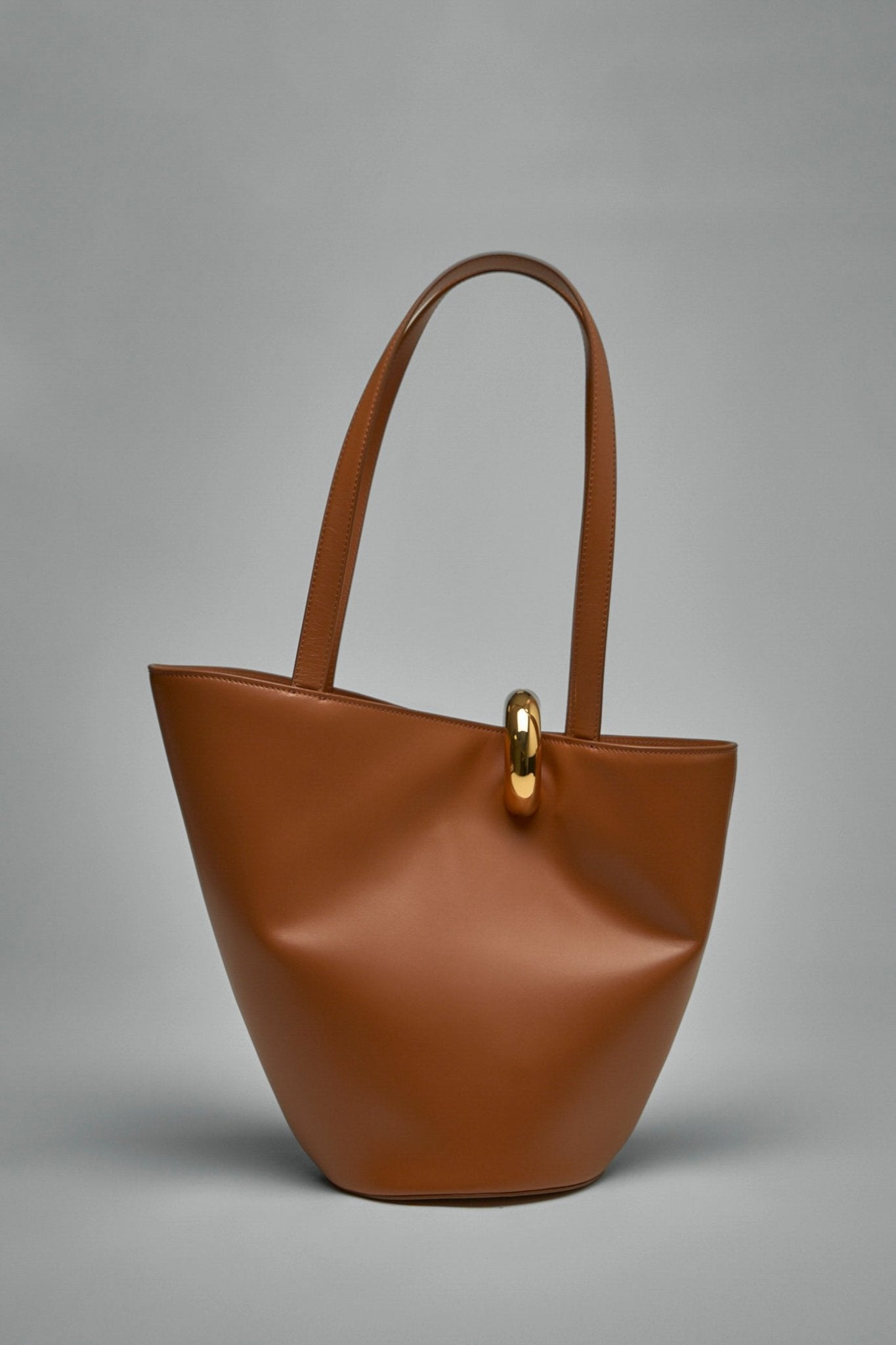 Jacquemus - La Bambola Moyen - LABELS