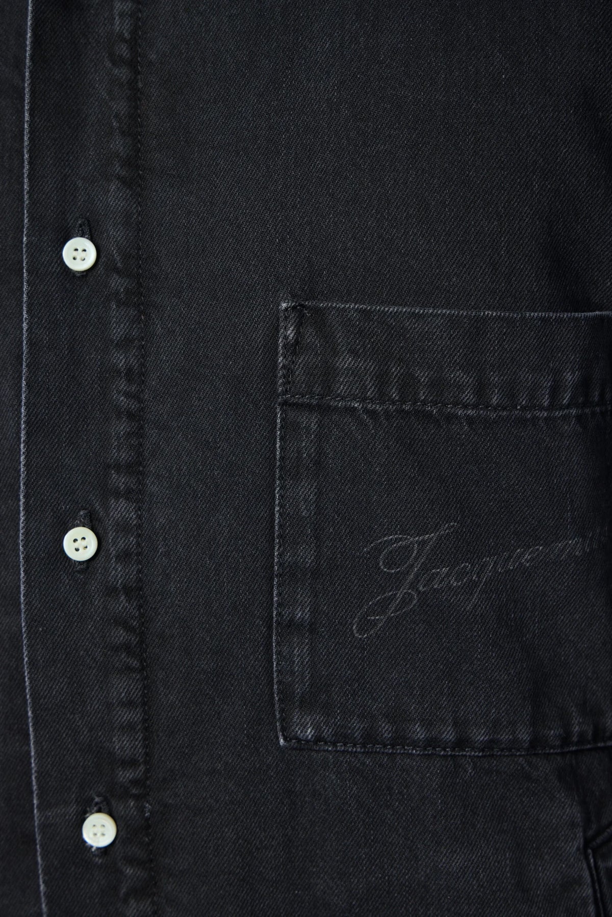 Full look styling of Jacquemus La Chemise Boulanger