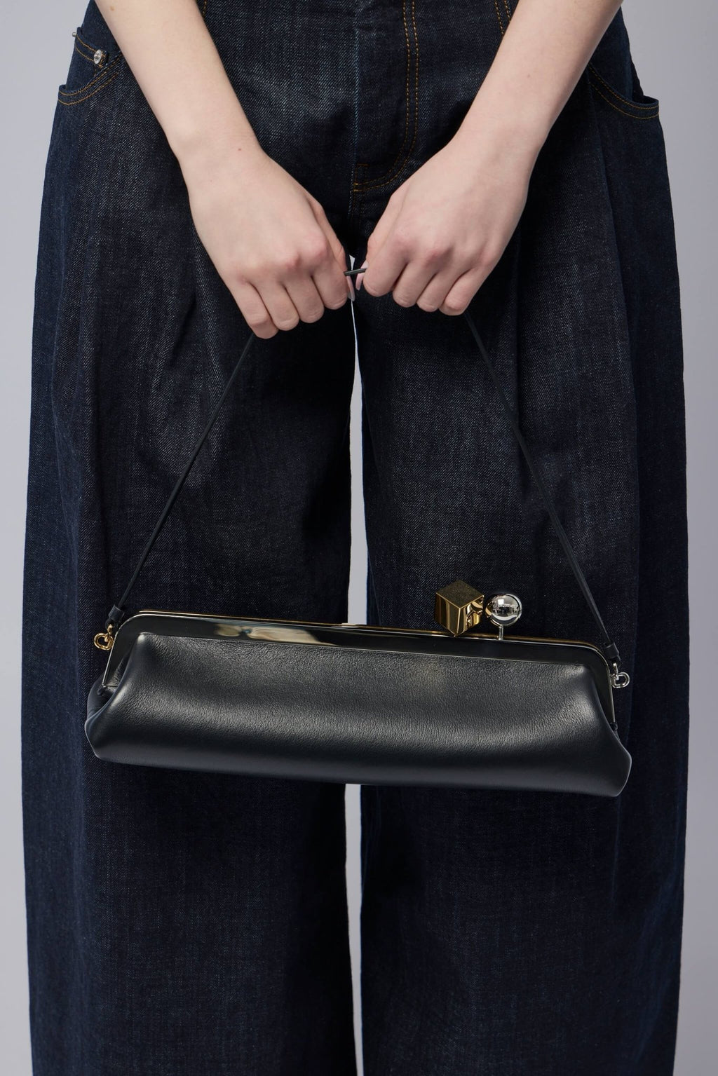 Jacquemus - La Pochette Salon - LABELS