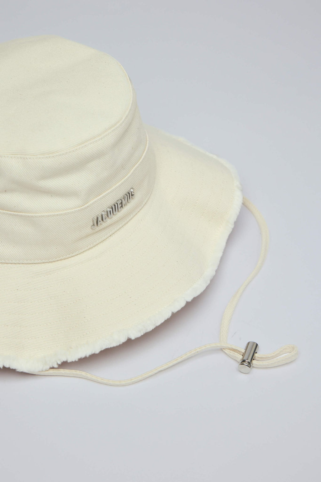 Jacquemus - Le Bob Artichaut - LABELS