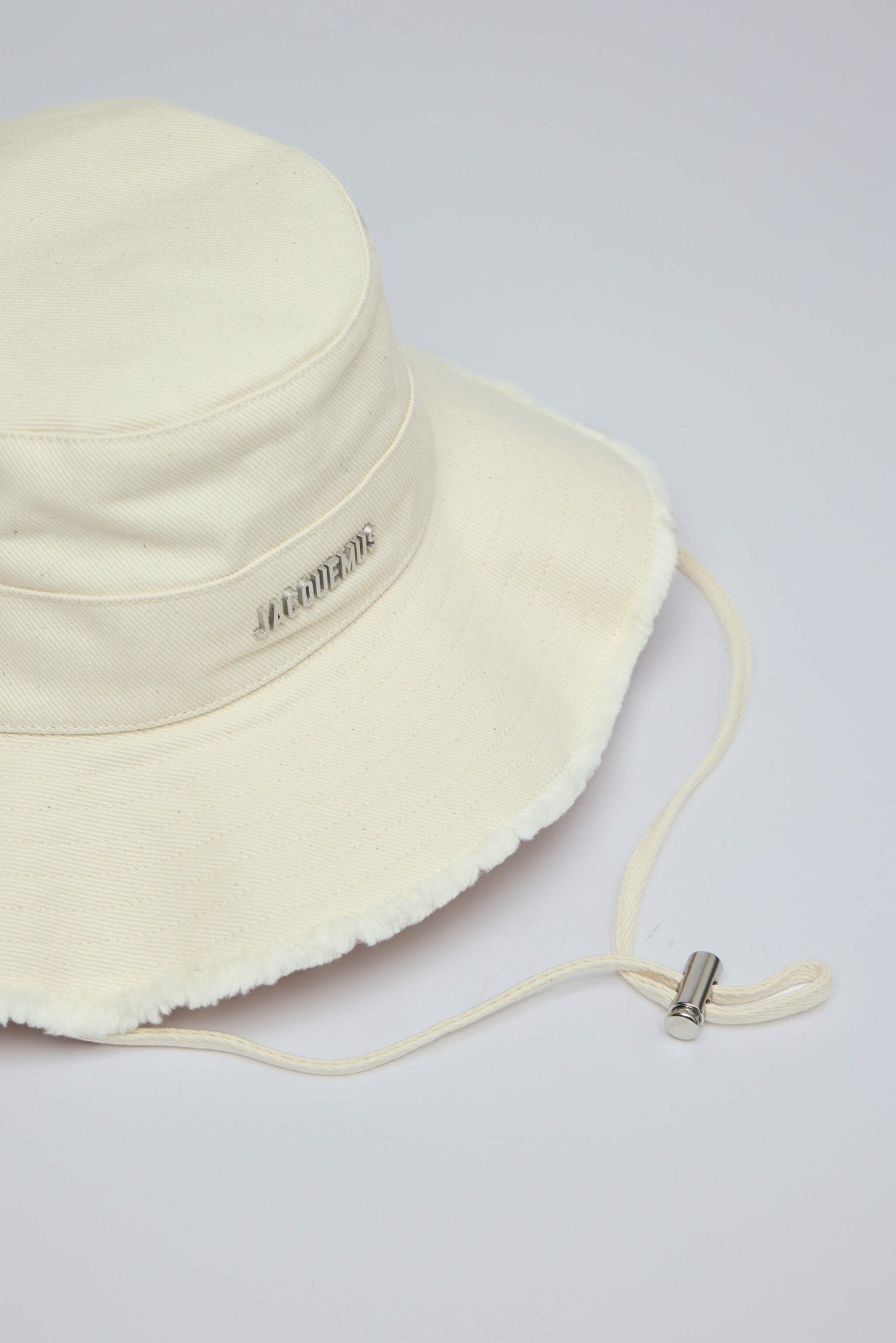 Jacquemus - Le Bob Artichaut - LABELS