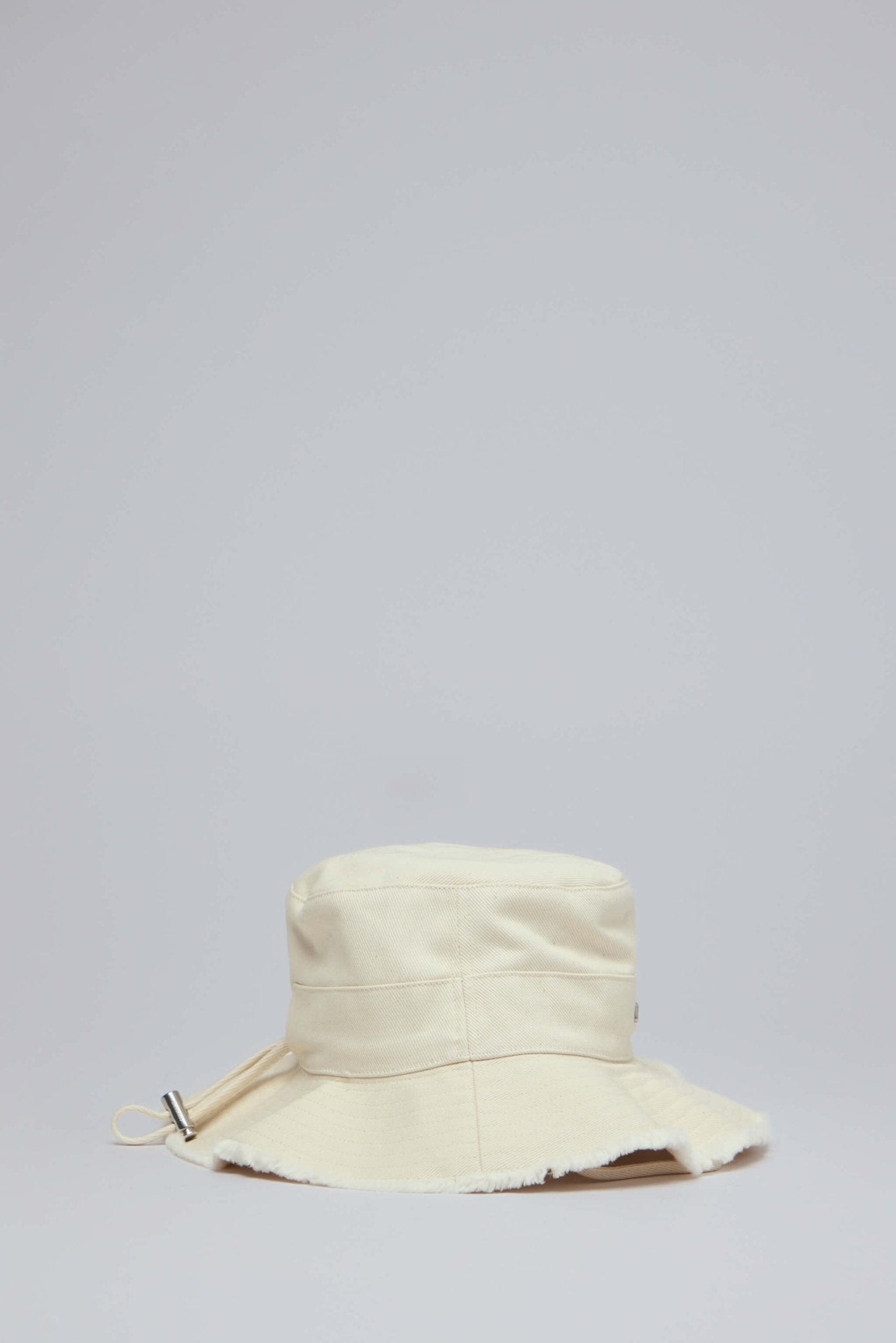 Jacquemus - Le Bob Artichaut - LABELS